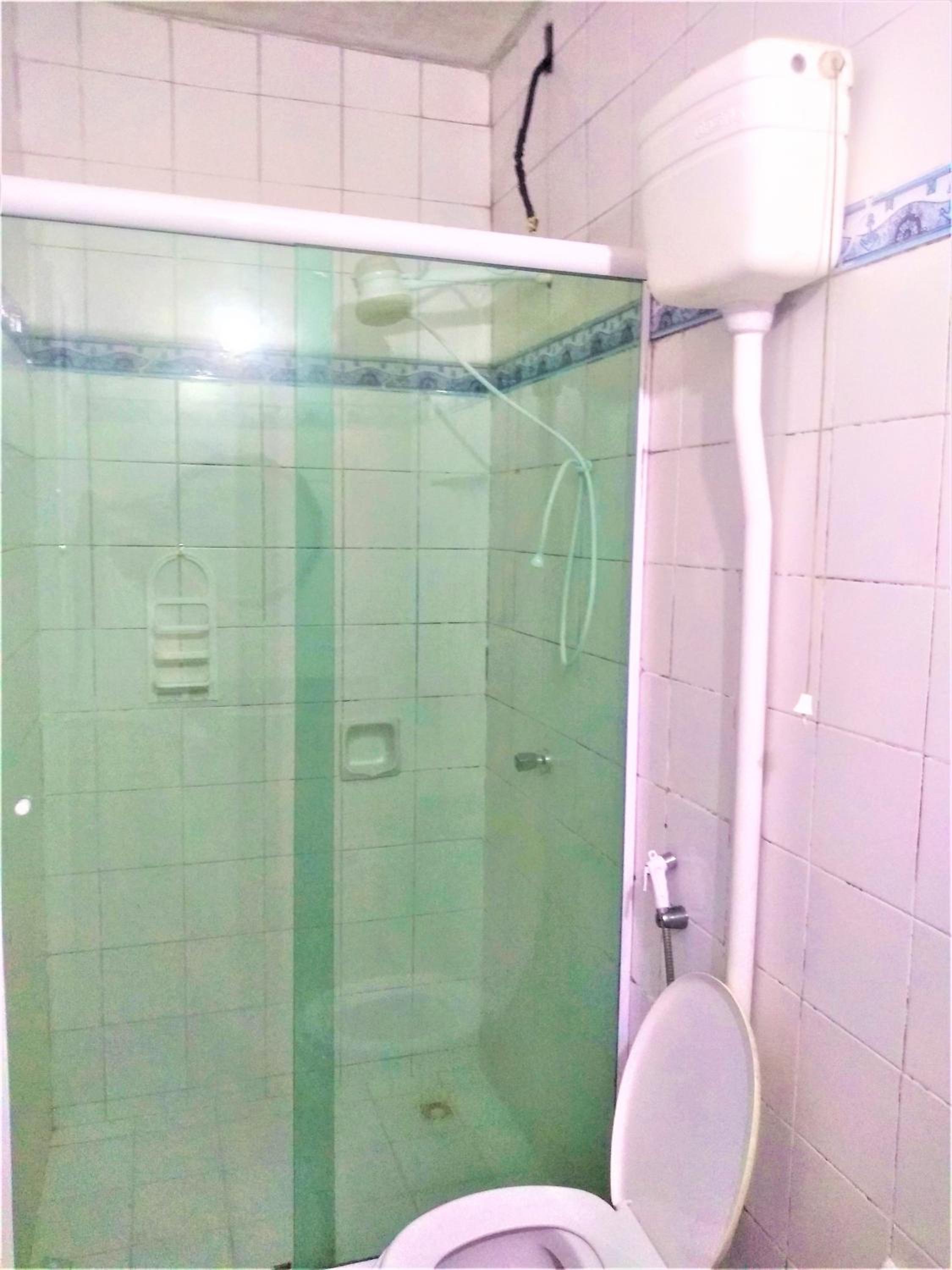 Twin Room with Private Bathroom photo 2