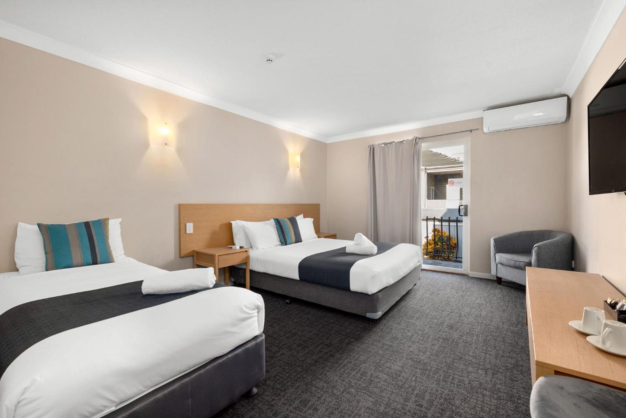 Superior Twin Room - Photo 2