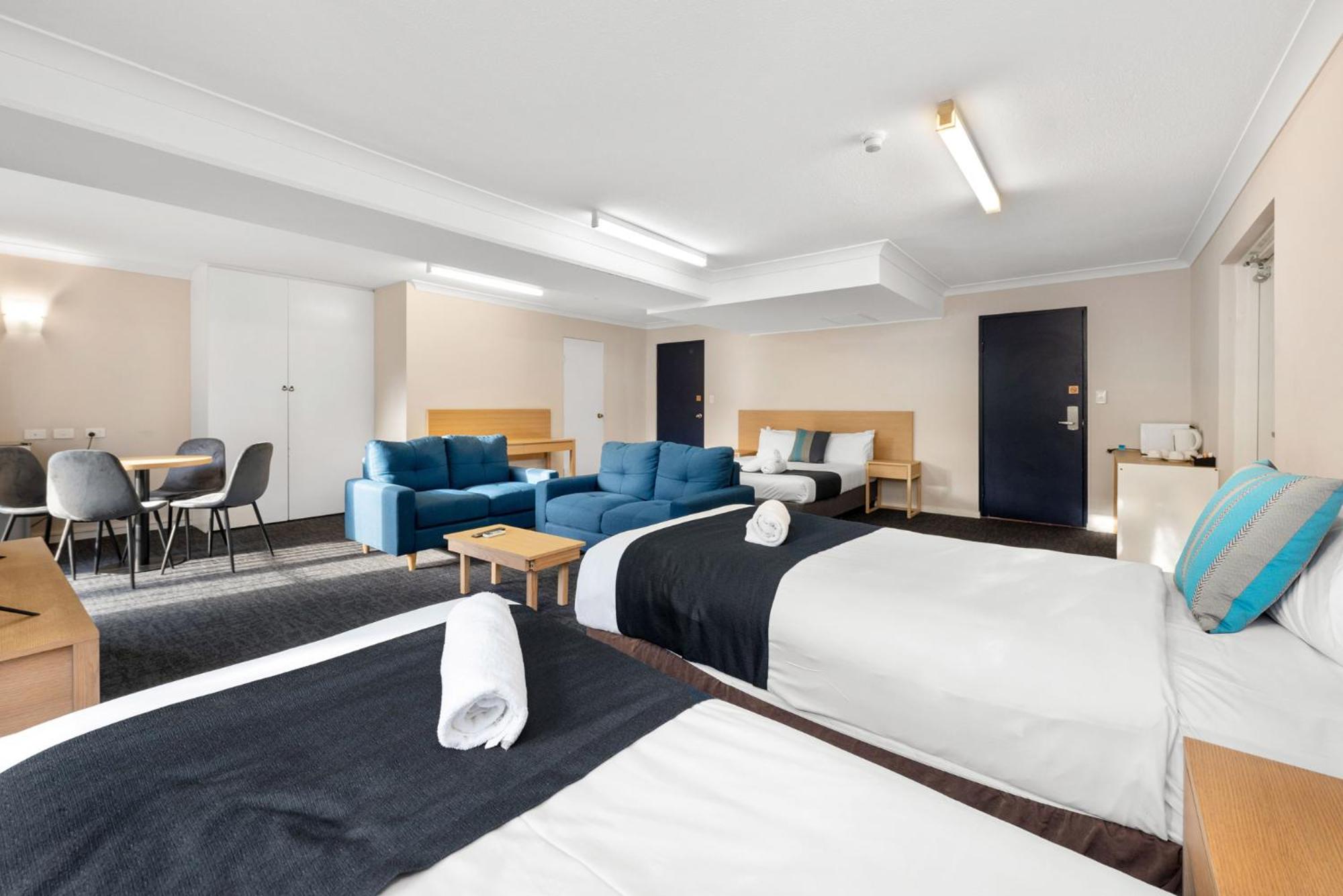 Superior Triple Room - Photo 8