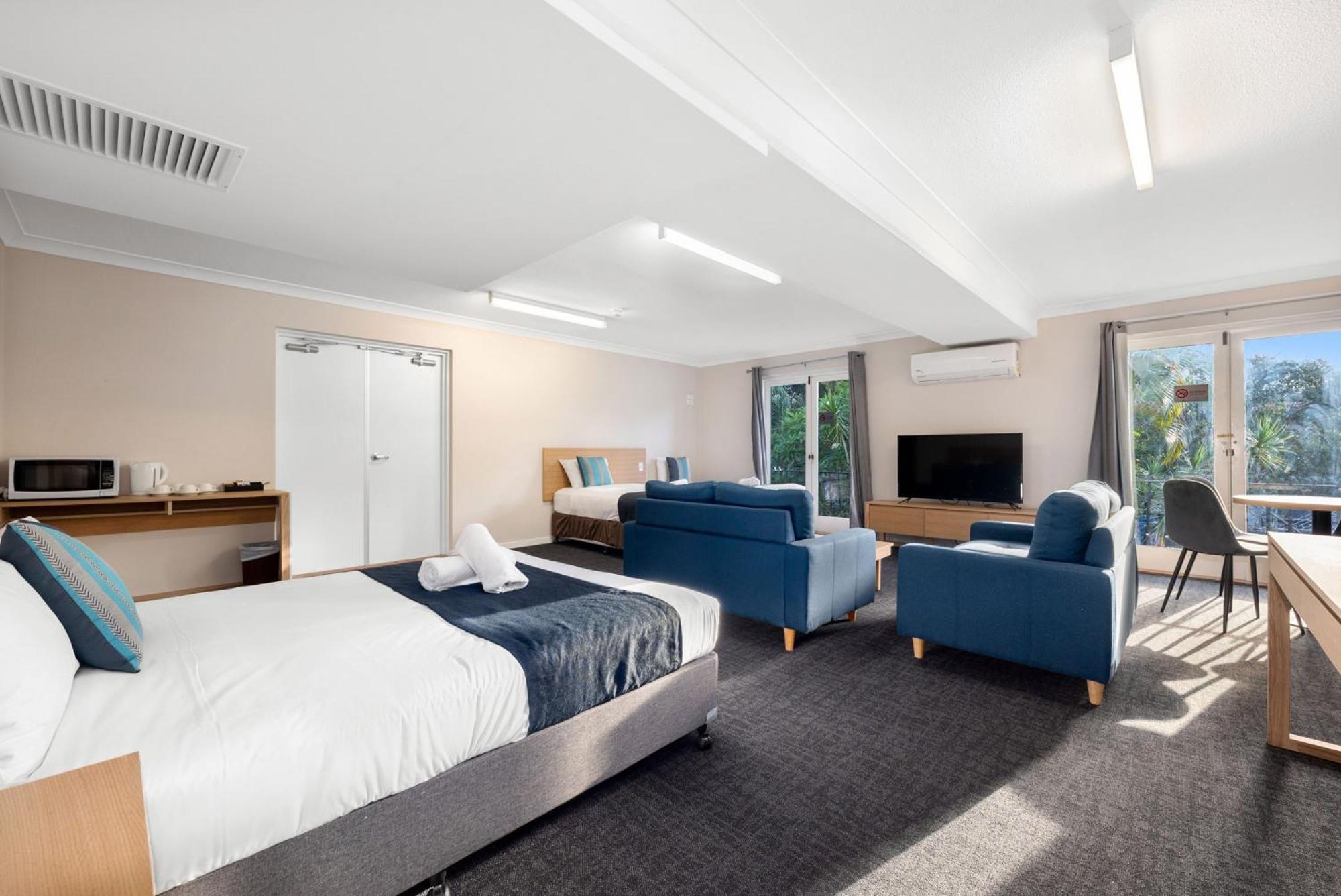 Superior Triple Room - Photo 2
