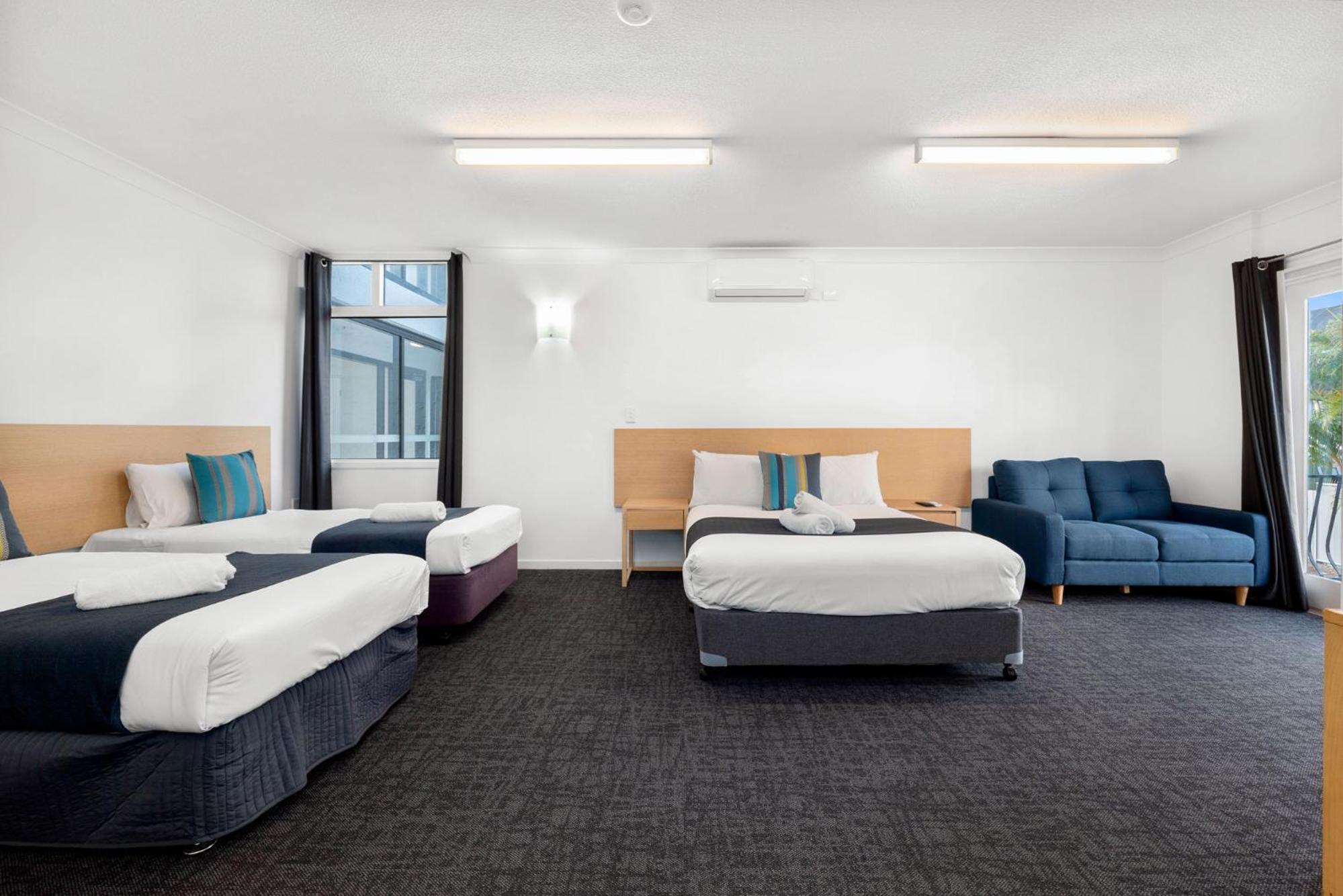Superior Triple Room - Photo 7