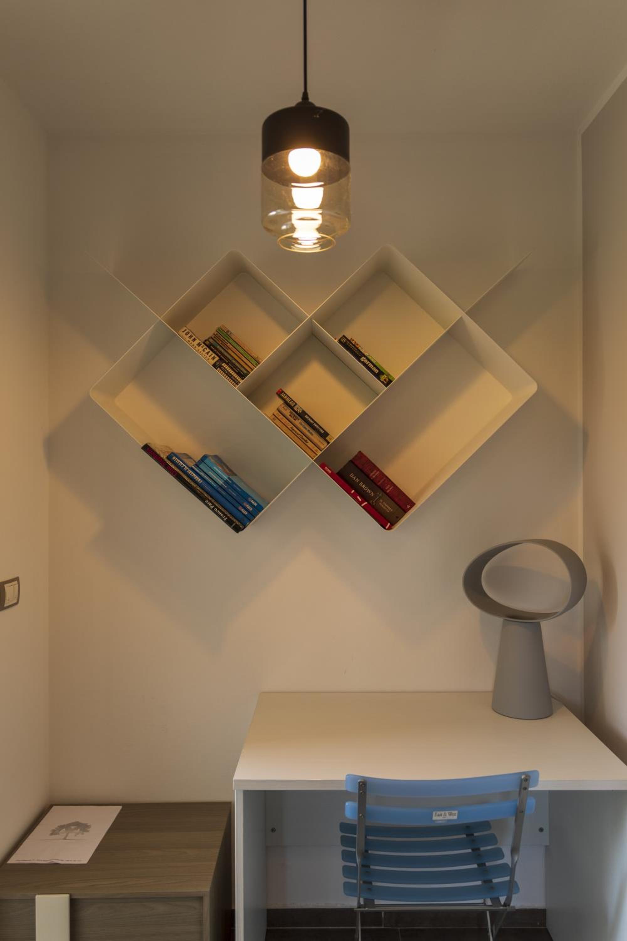Three-Bedroom House photo 2