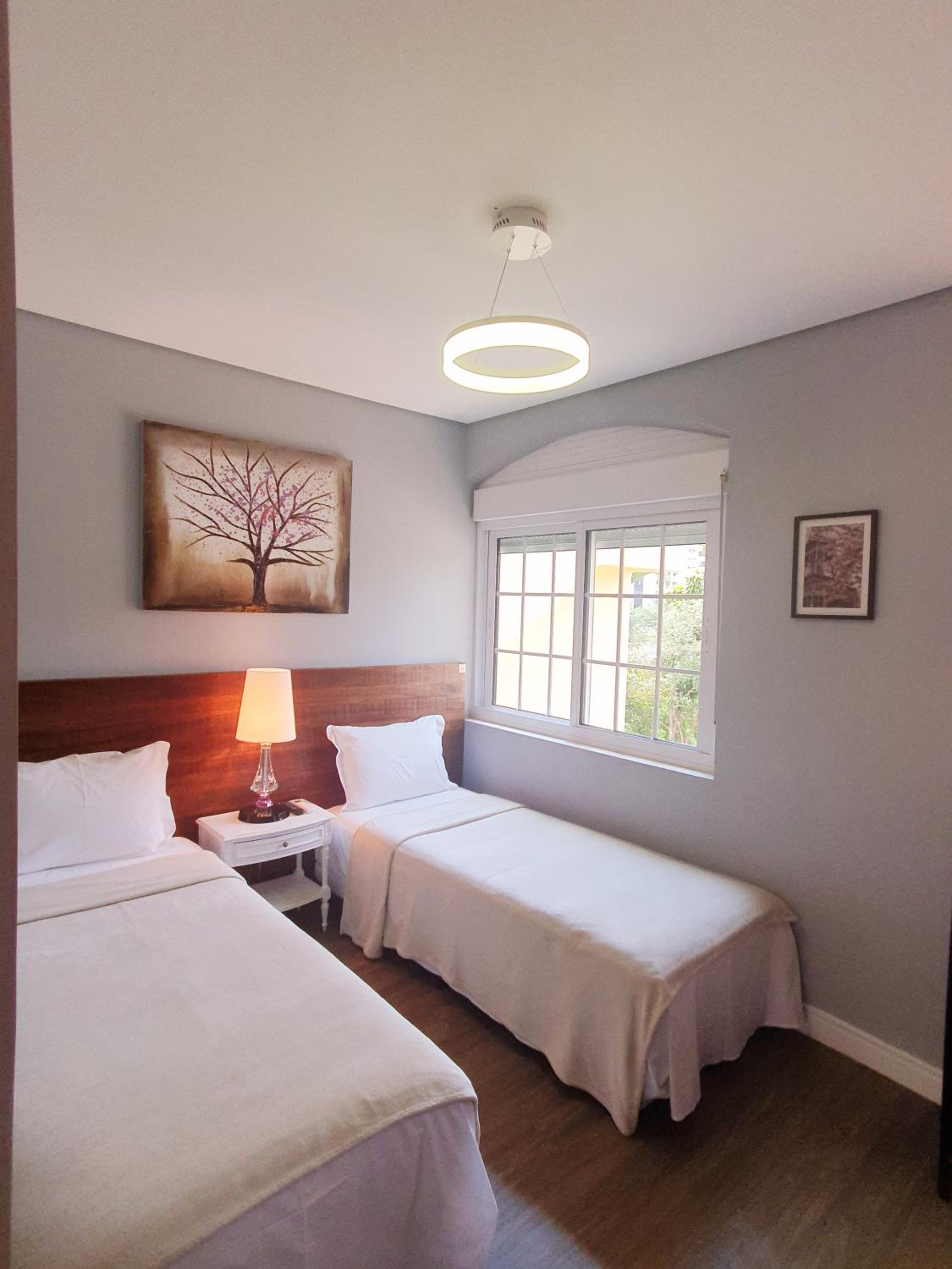 Twin Room with View - Photo 1