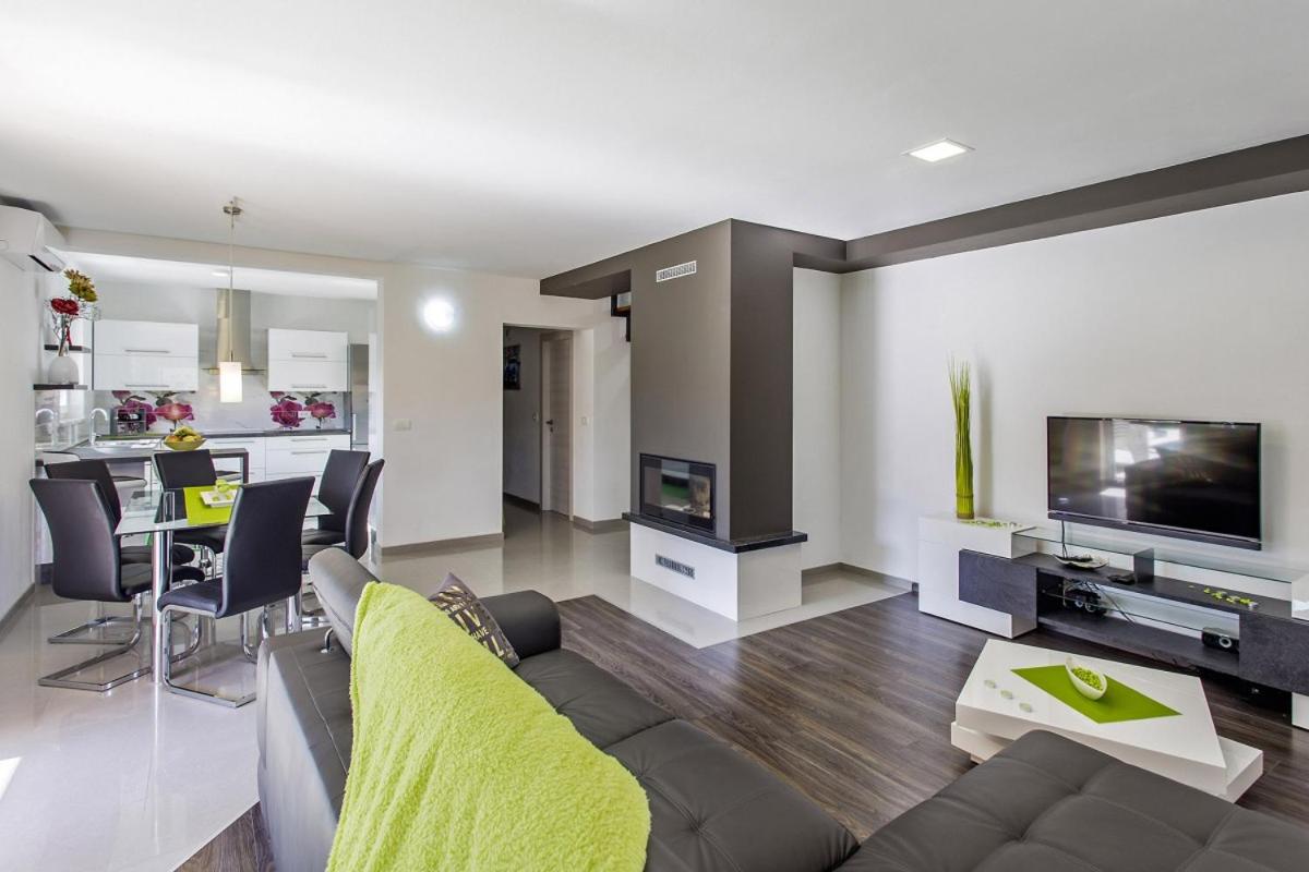 Villa With Private Pool