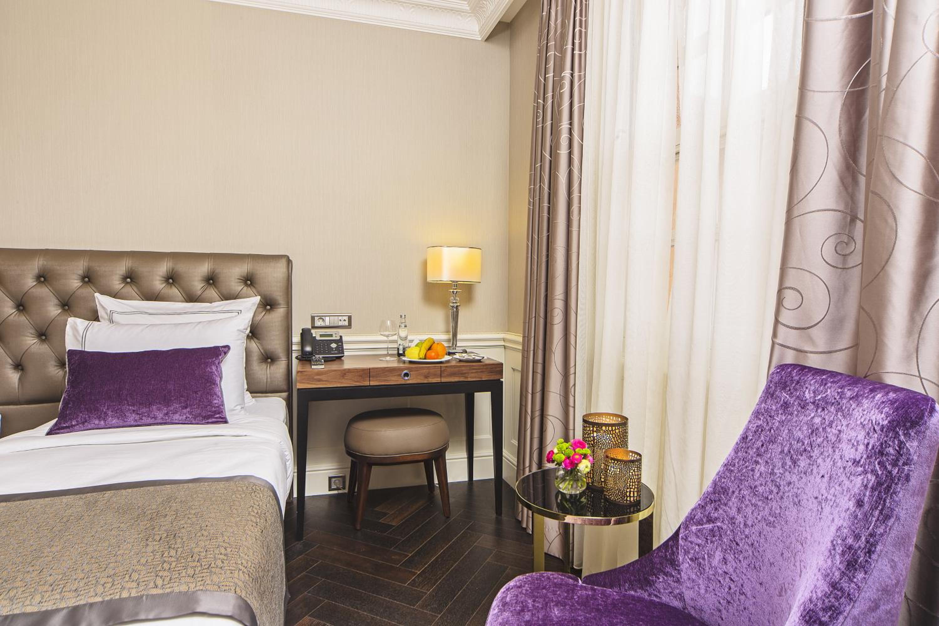 Deluxe Twin Room photo 2