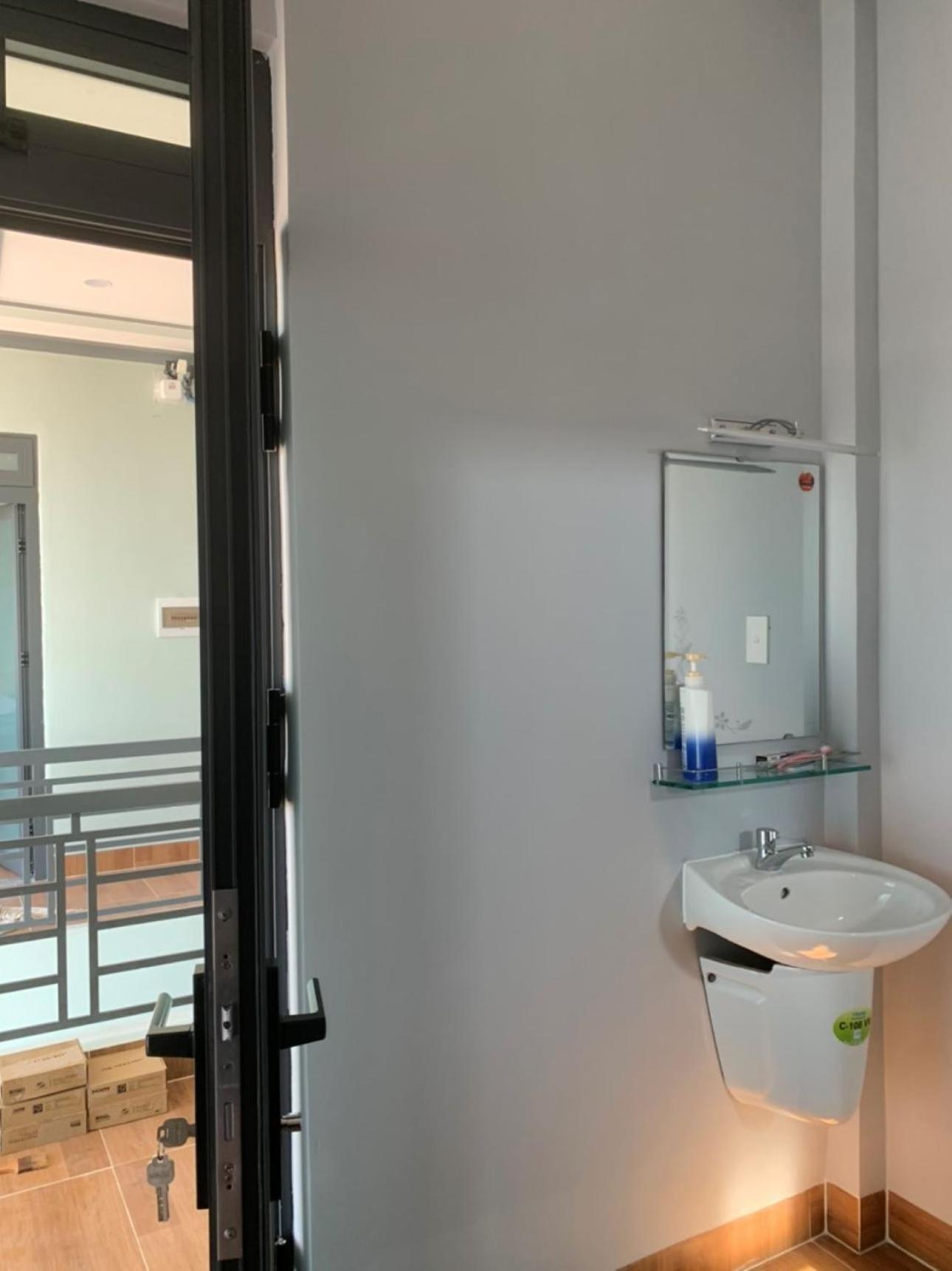 Family Room with Bathroom photo 3