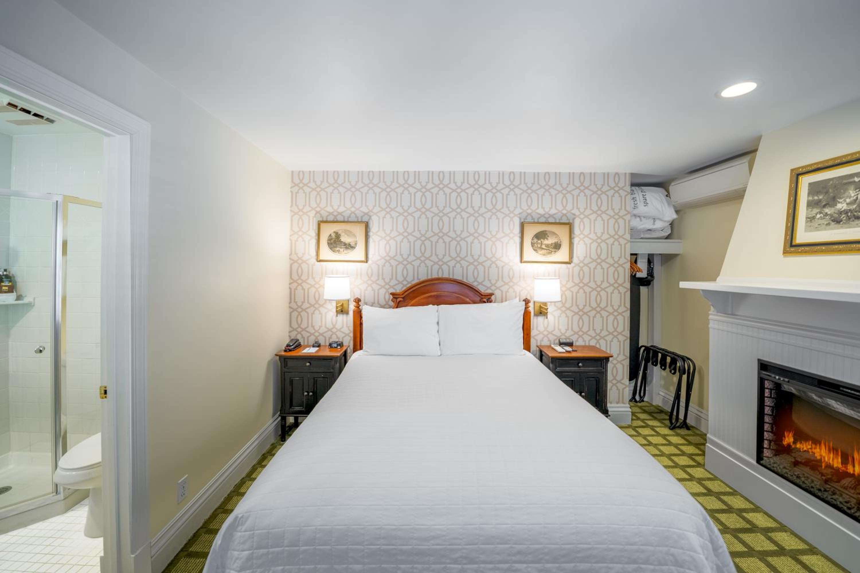 Standard Queen Room - Photo 3