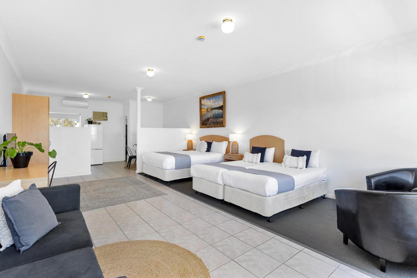 Deluxe Family Suite with Ocean View - Upstairs