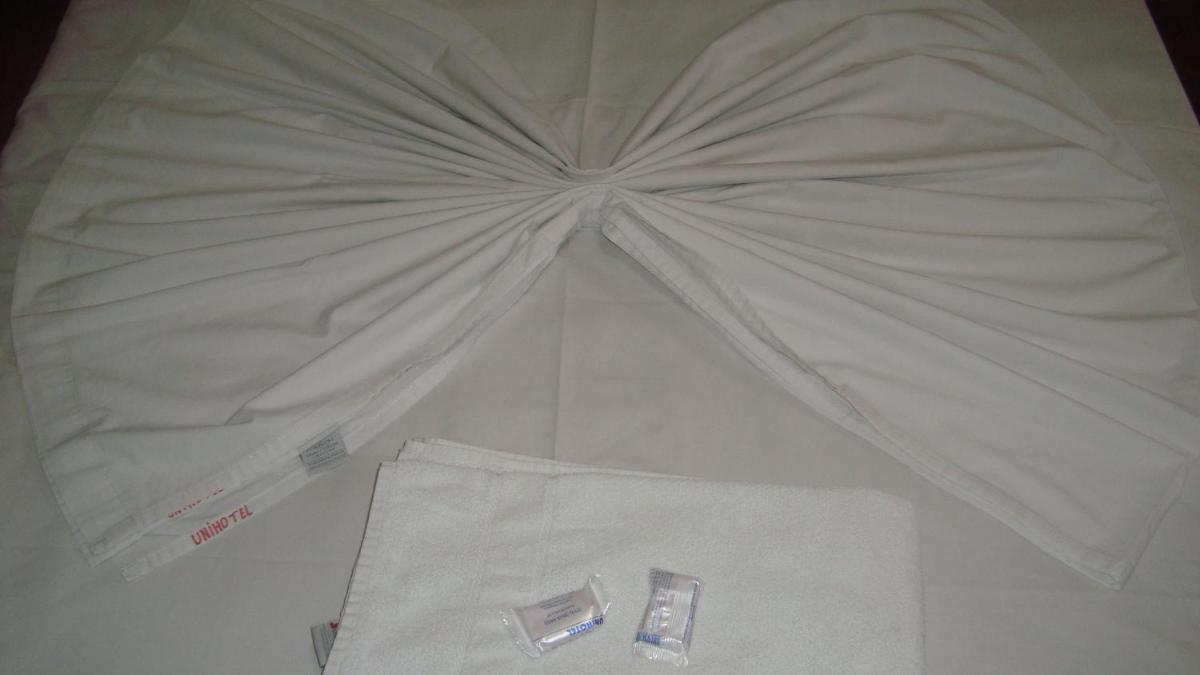 Deluxe Double Room (2 Adults + 1 Child) photo 3