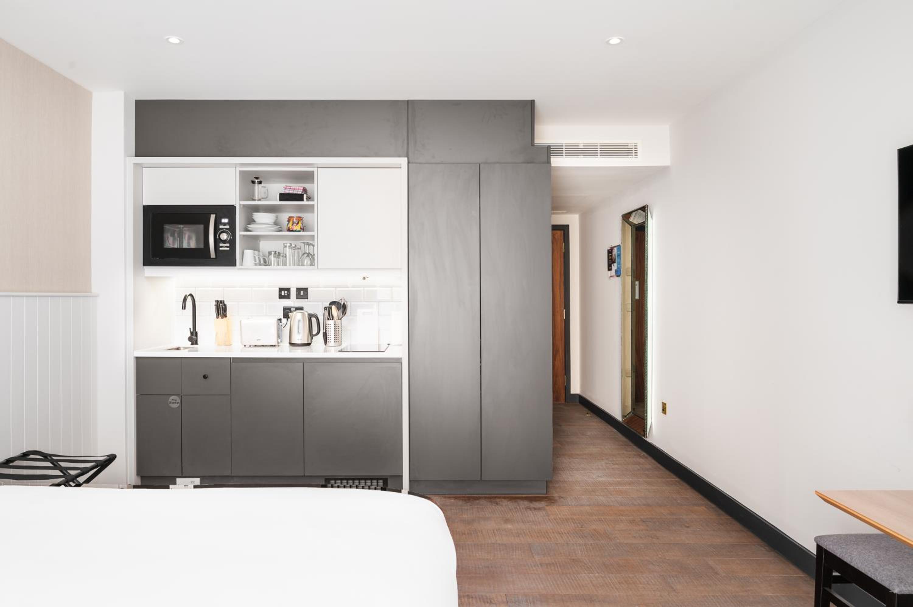 Studio Suite photo 1