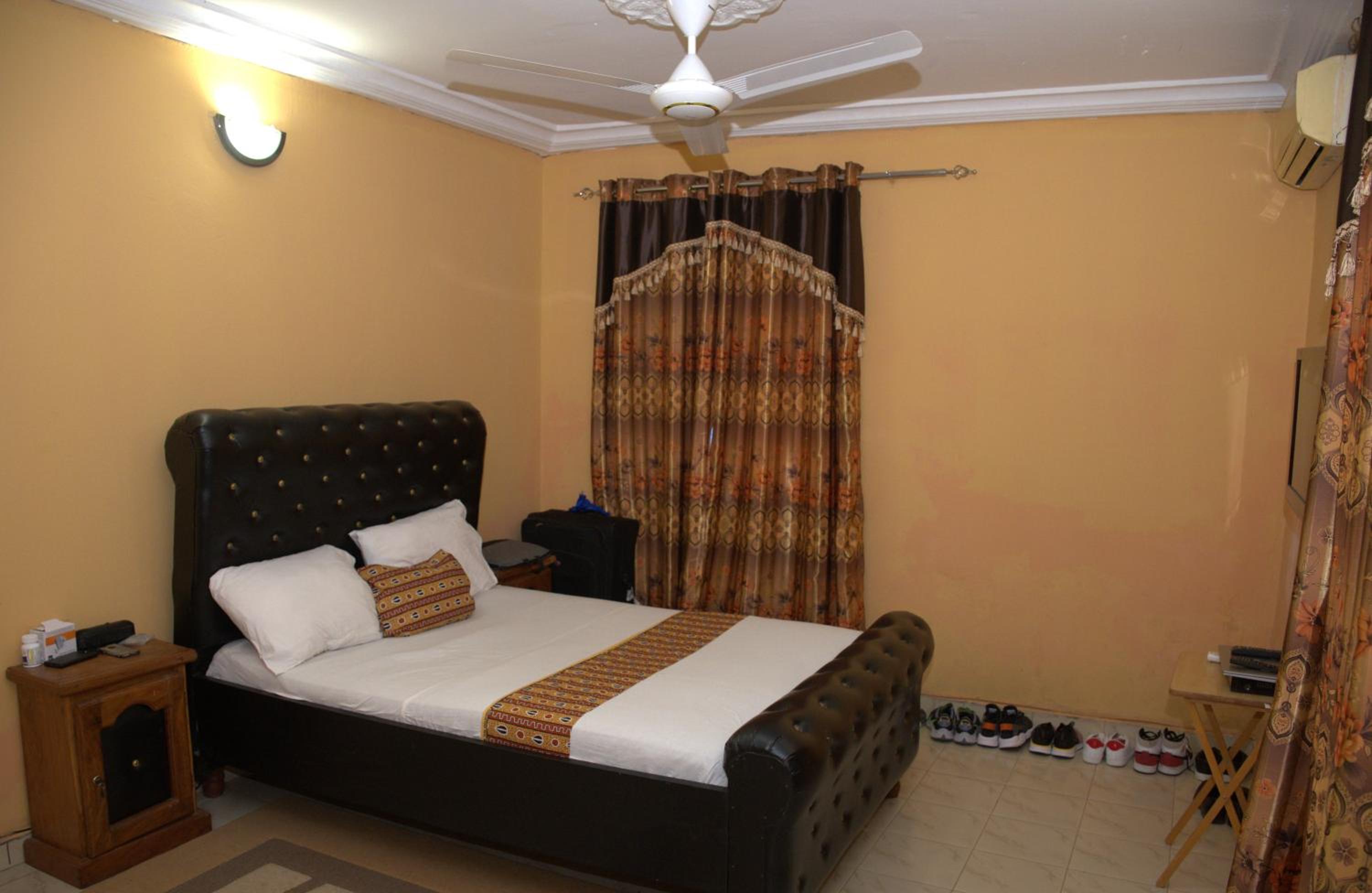 Apartment with Balcony photo 3