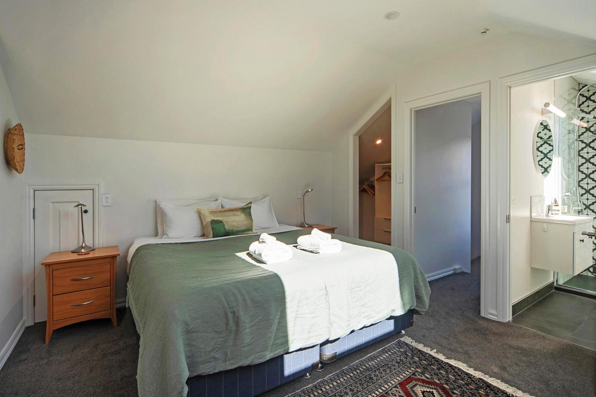Two-Bedroom Townhouse photo 2