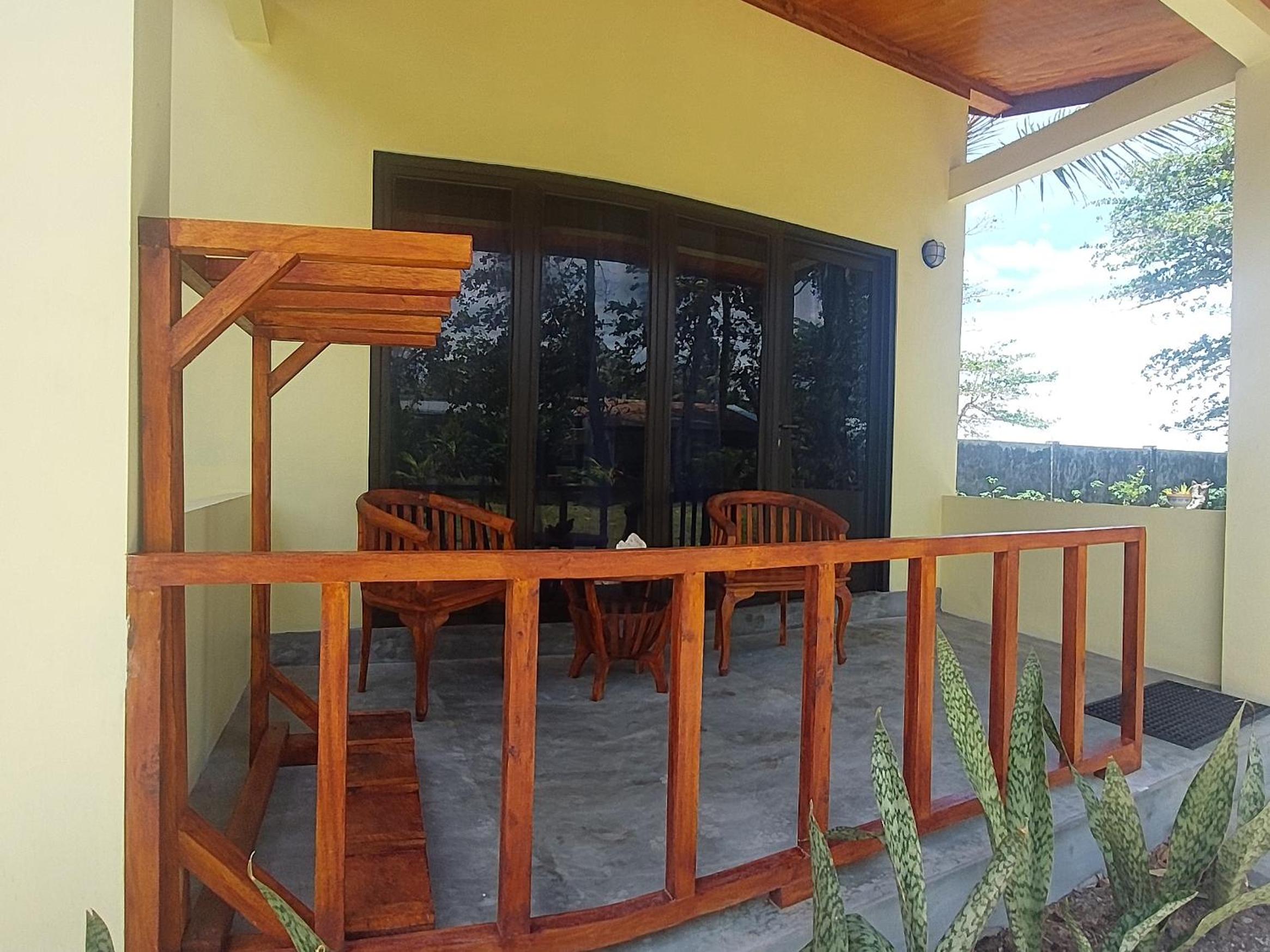 Deluxe Double Room with Balcony and Sea View photo 2
