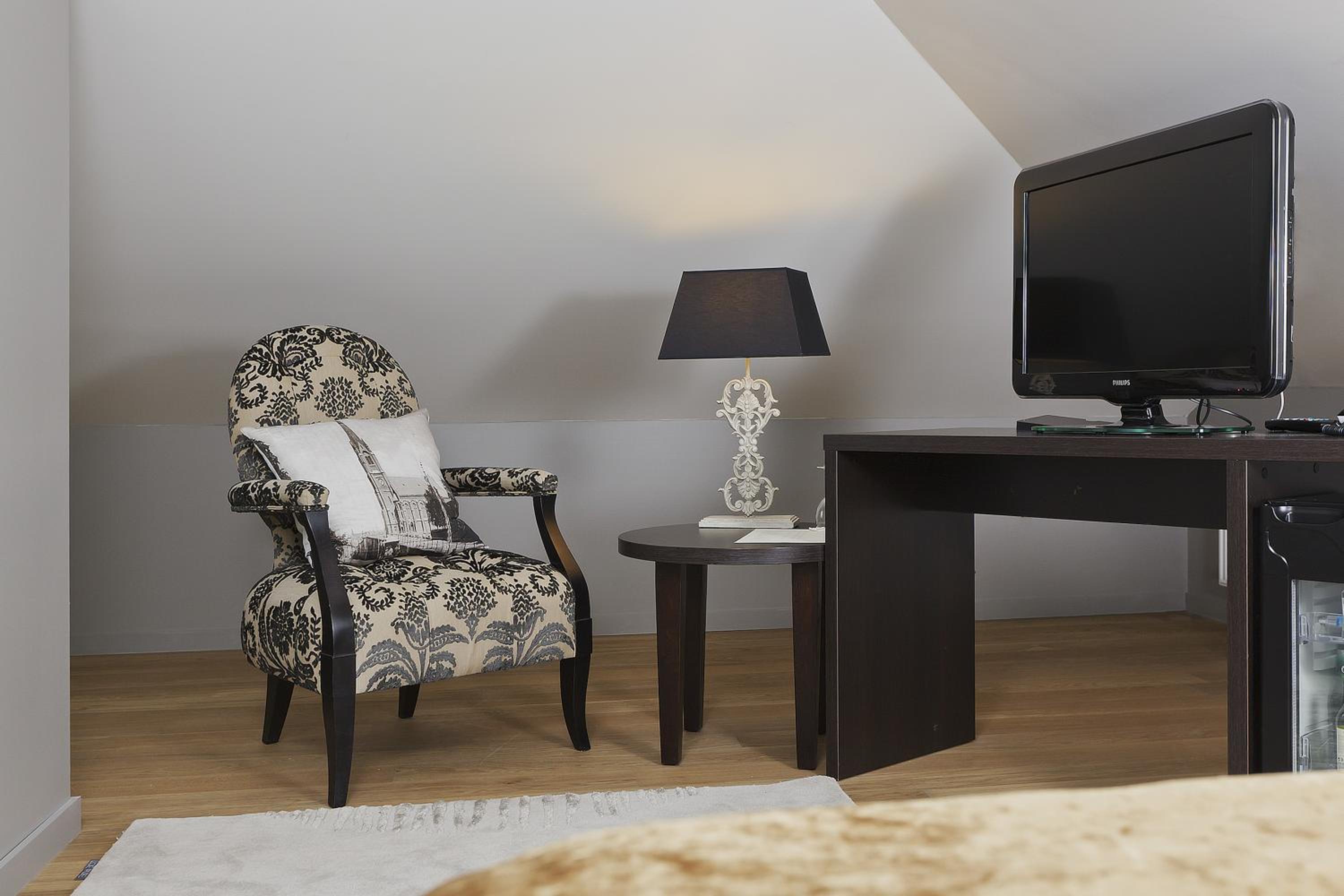 Standard Twin Room - Photo 5