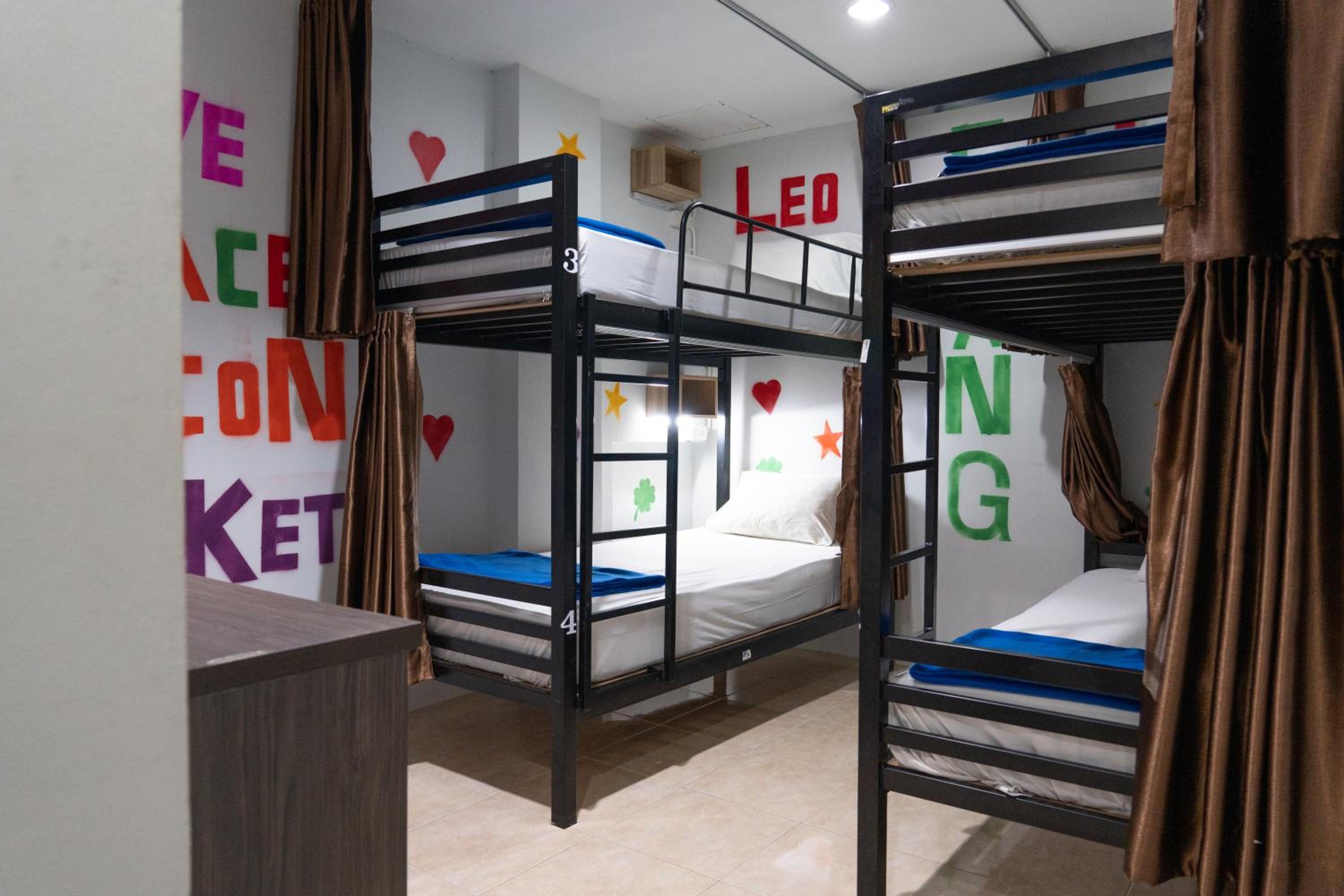 Bed in 4-Bed Dormitory Room photo 2