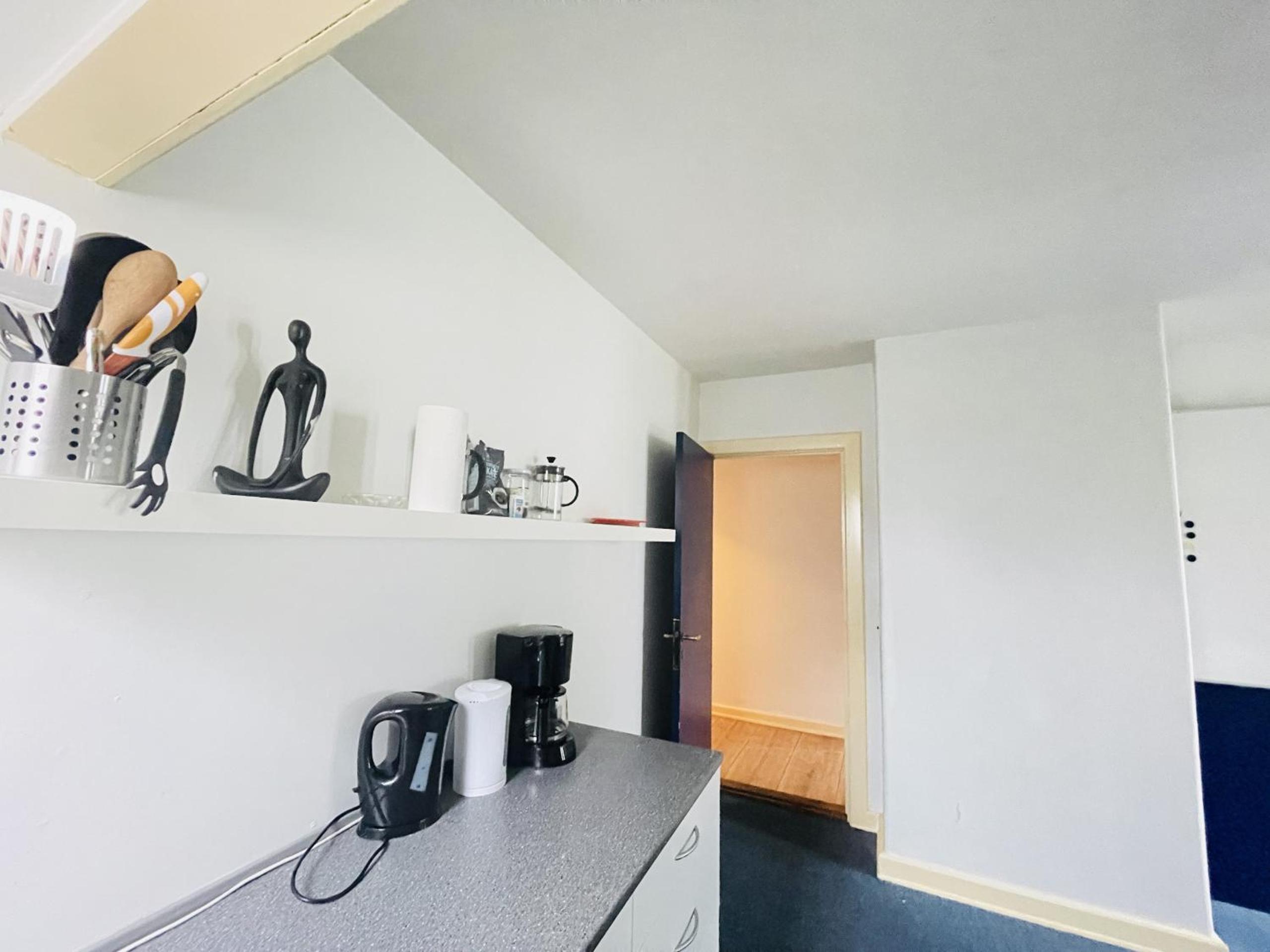 Apartment photo 2