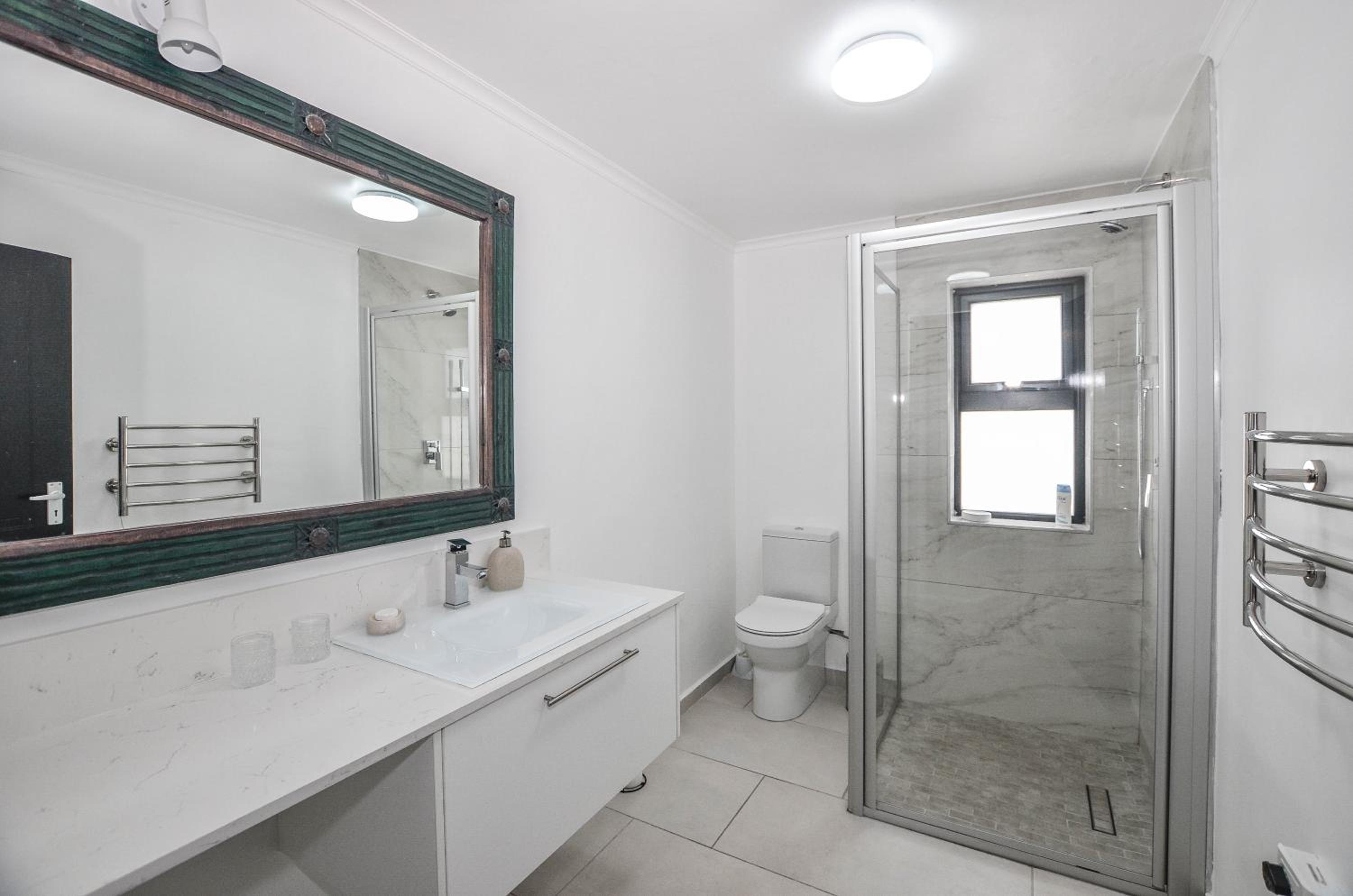 Deluxe Apartment - Photo 9