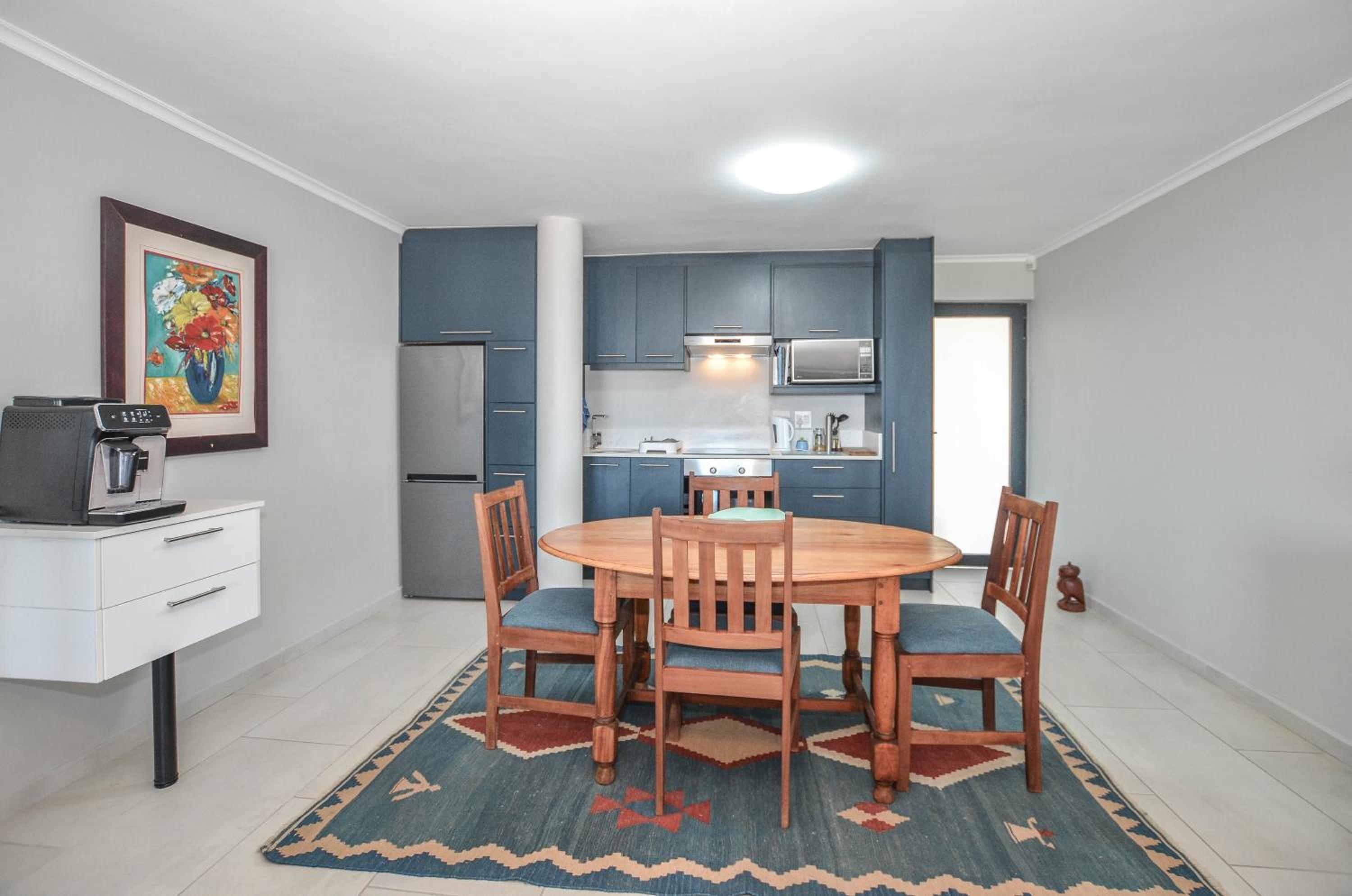 Deluxe Apartment - Photo 2