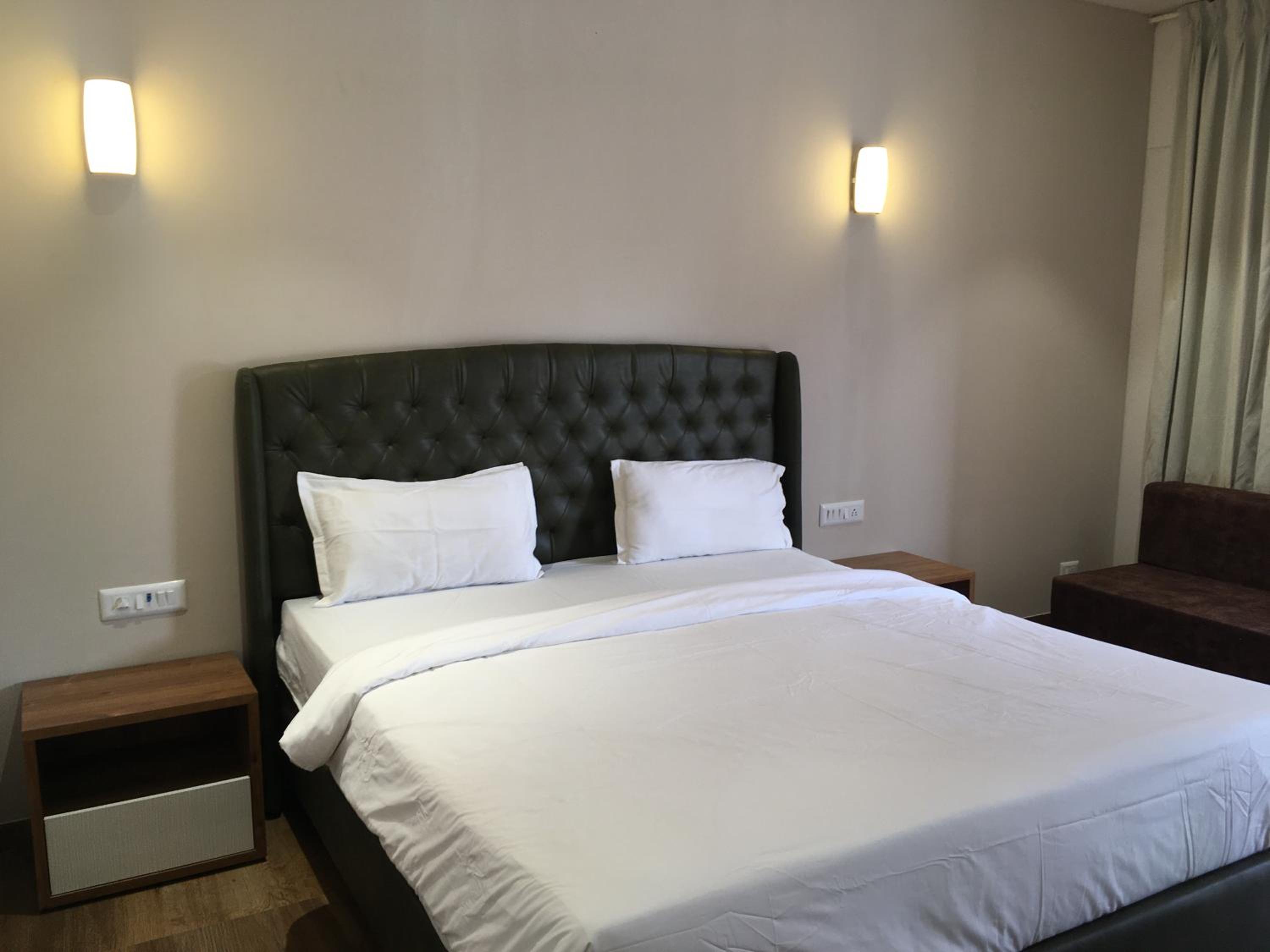 Cottage Room - Photo 19