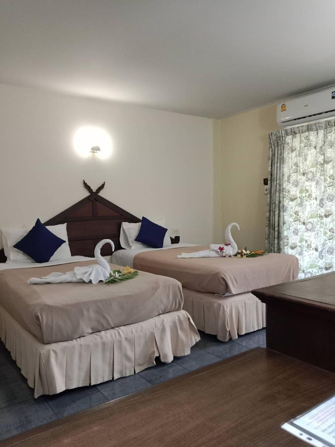 Twin Room with Pool View photo 1