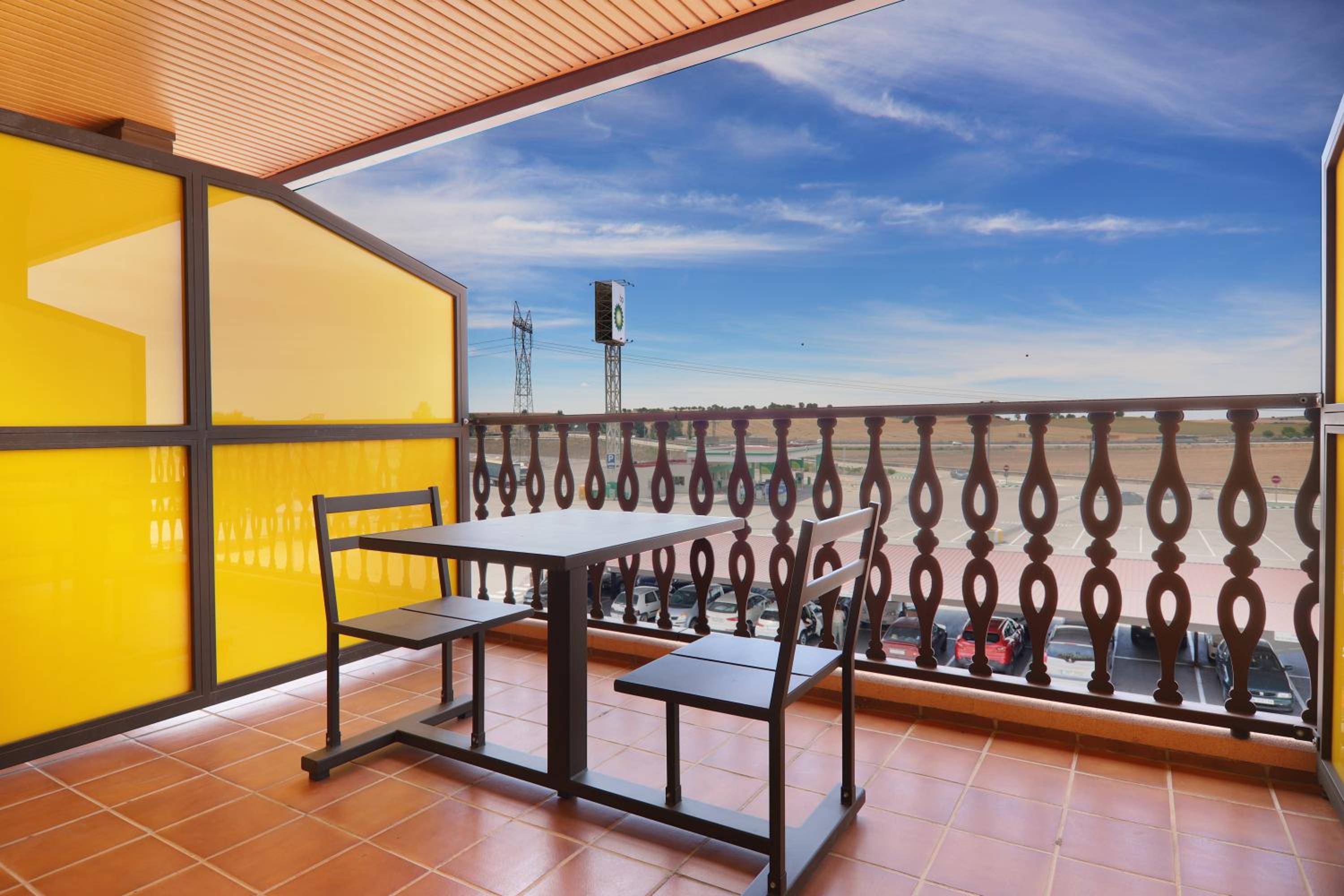 Twin Room with Terrace photo 3