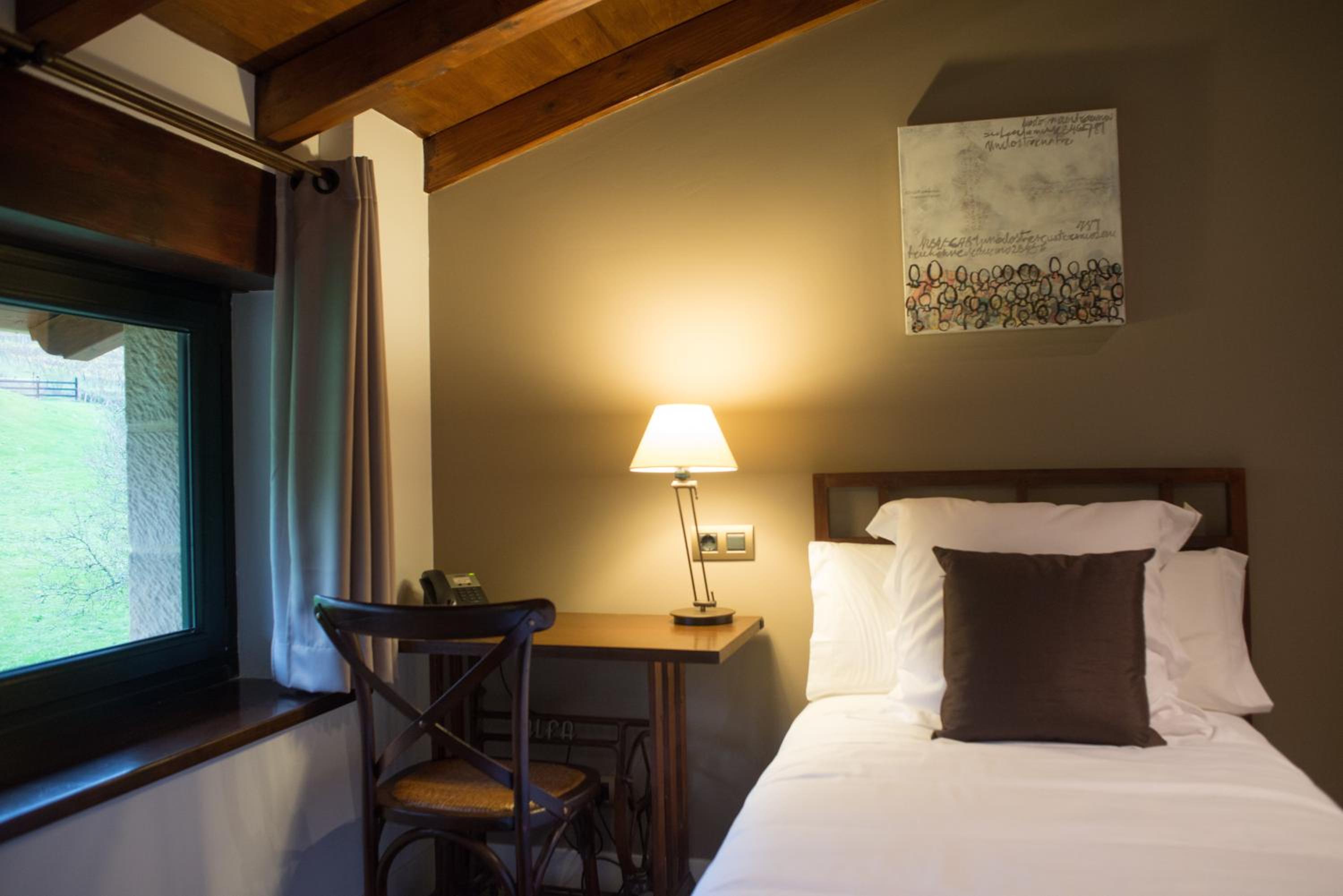 Single Room with Mountain View photo 3