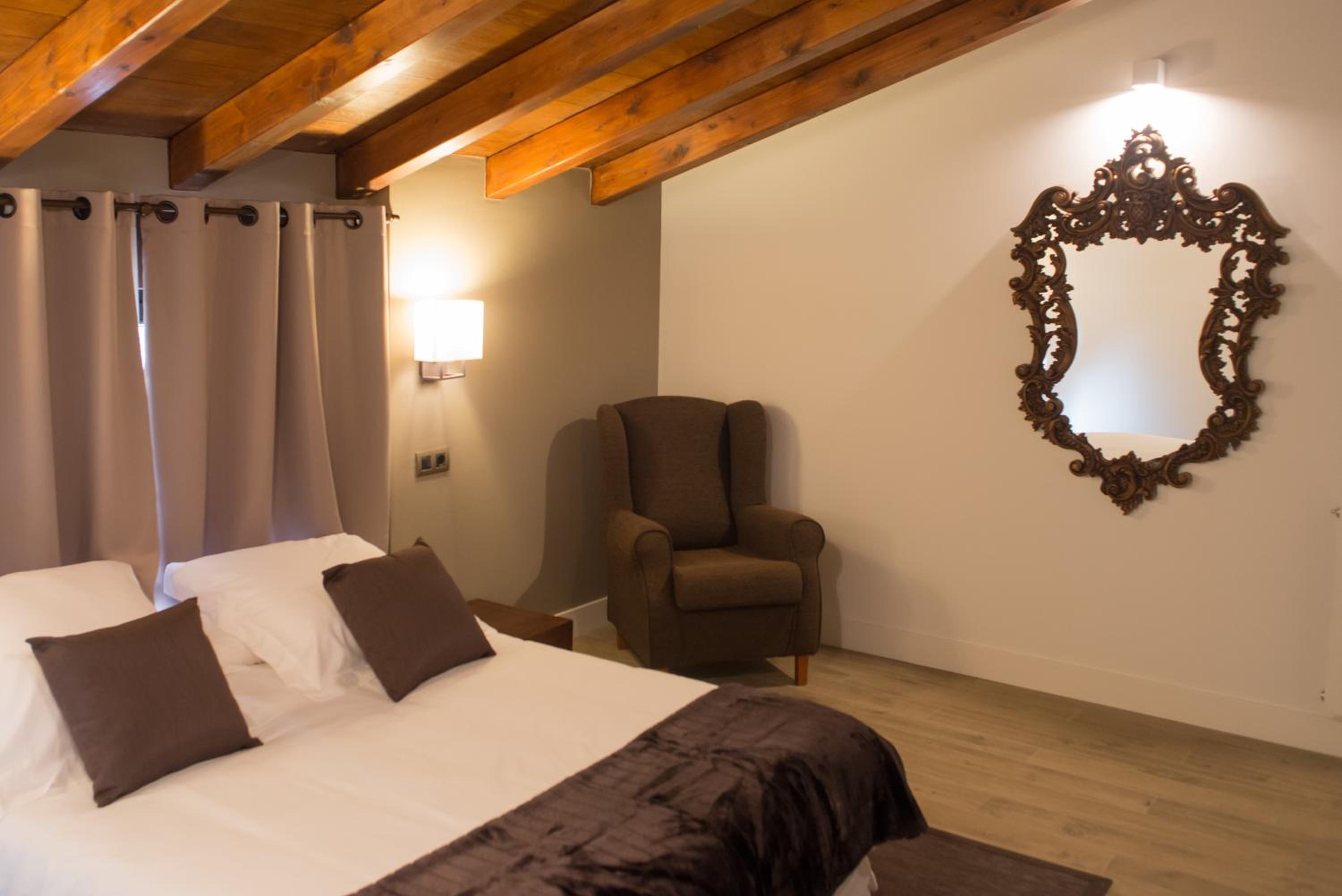 Double Room - Disability Access - Photo 1
