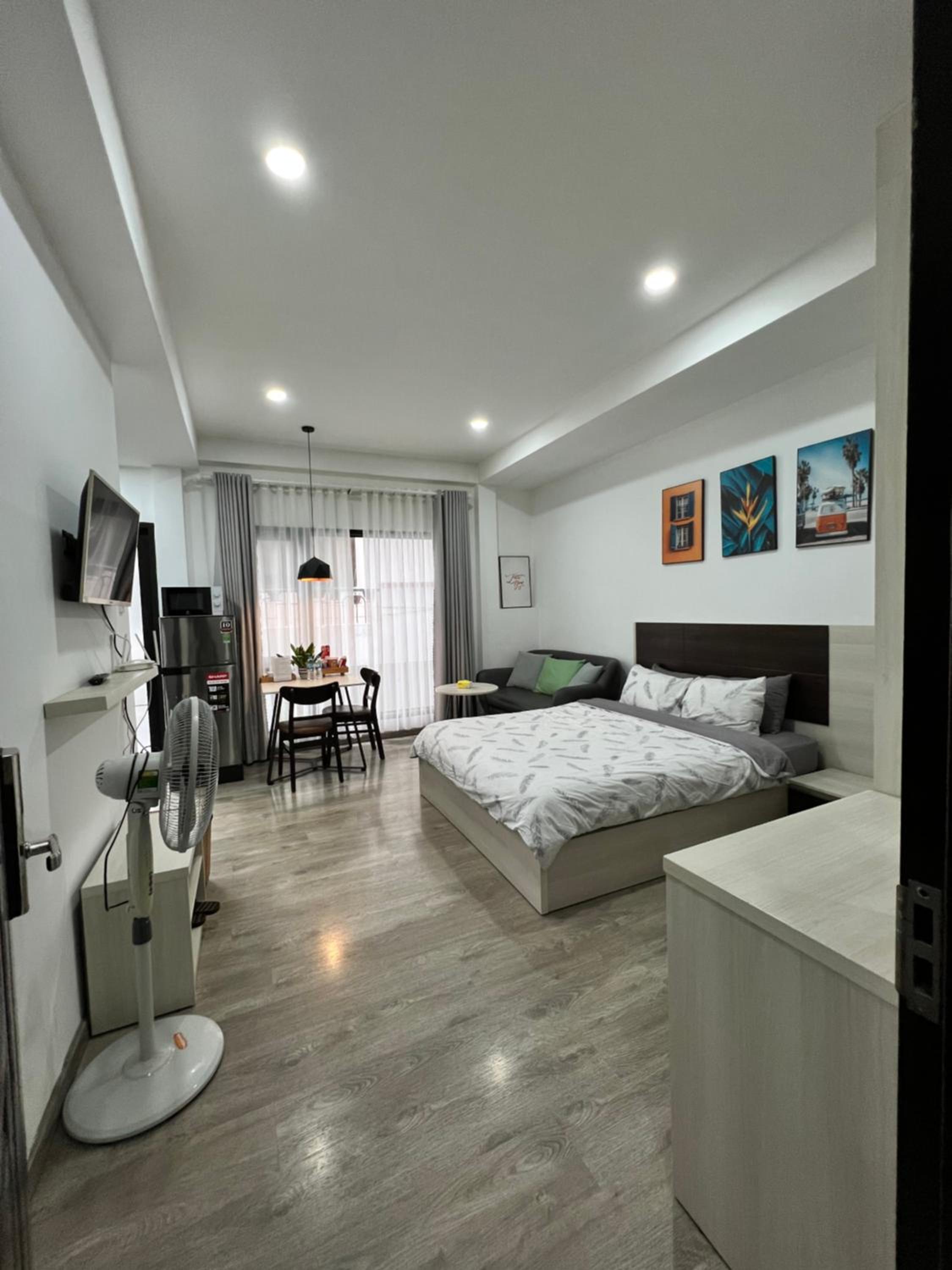 Studio Apartment - Photo 3