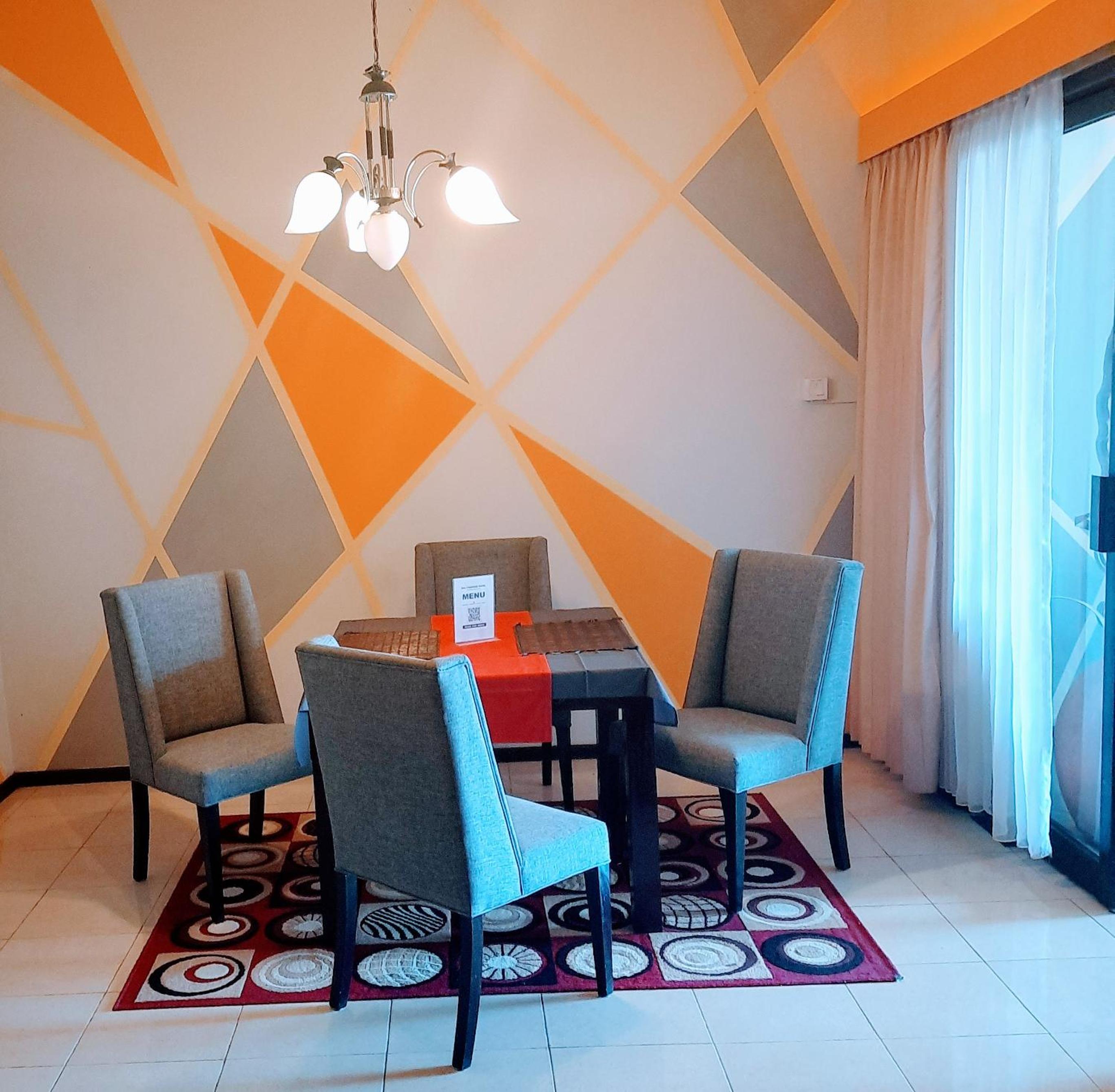 Two-Bedroom Suite - Photo 8