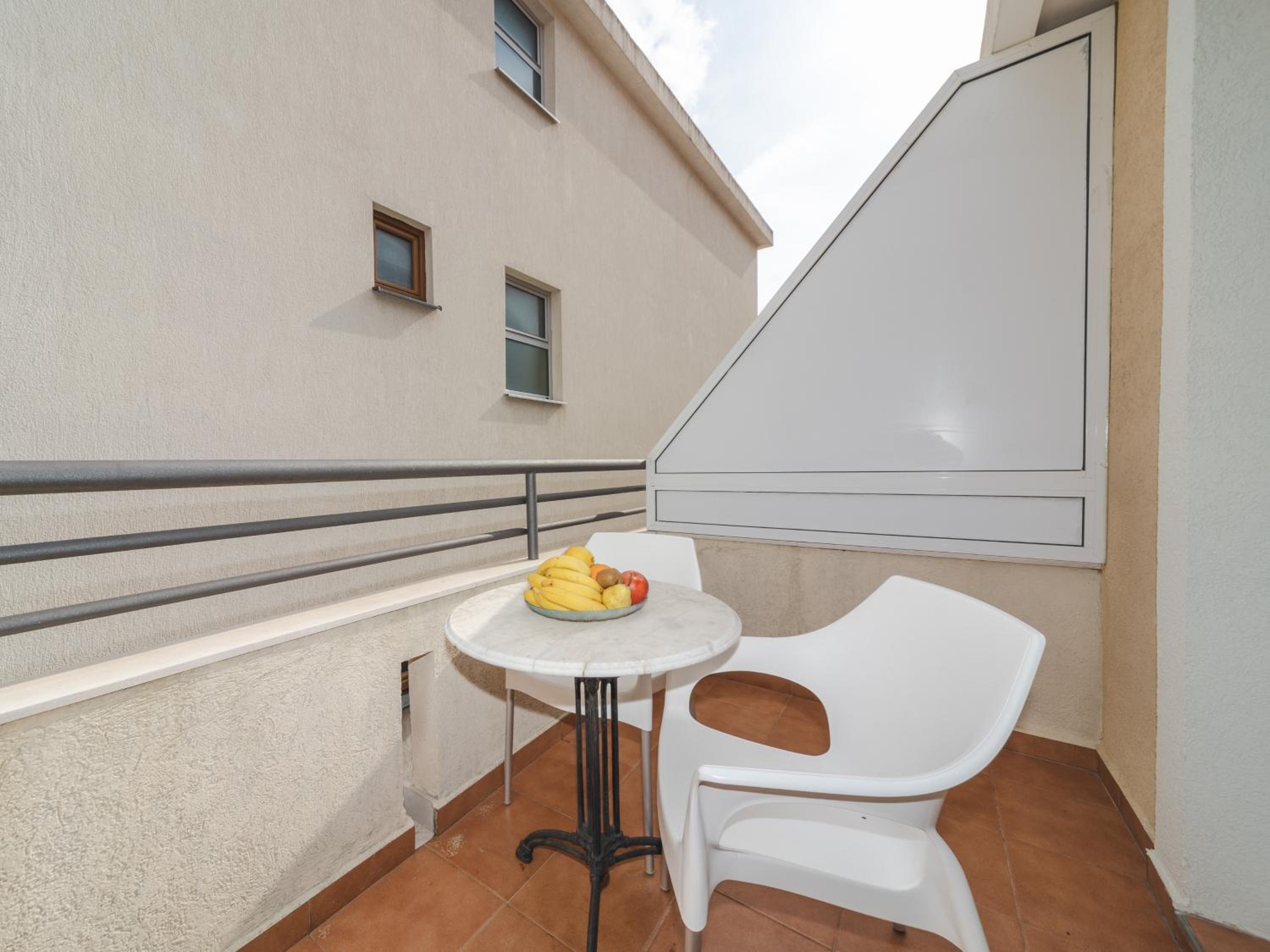 Double or Twin Room with Balcony photo 3