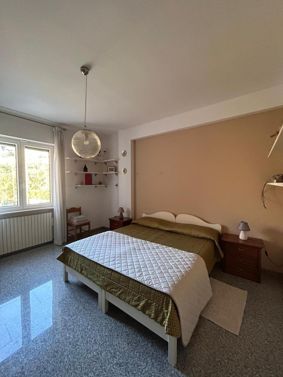 Large Double Room photo 1