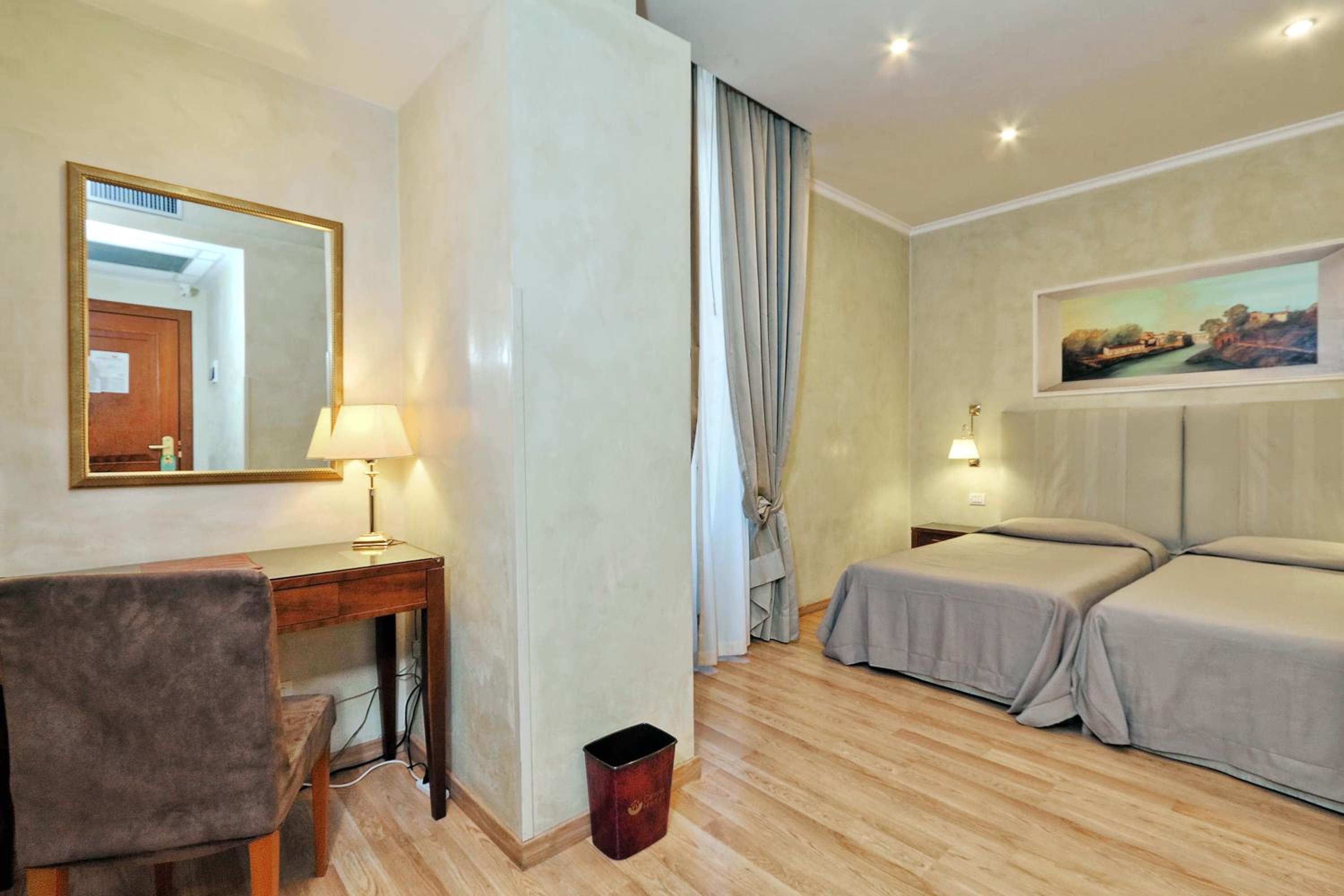 Standard Double or Twin Room thumbnail 6