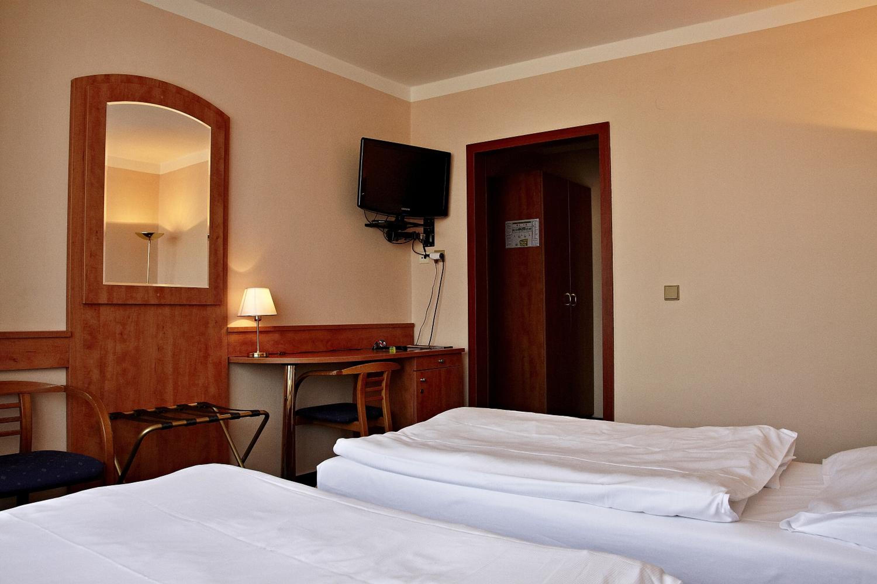 Single Room photo 3