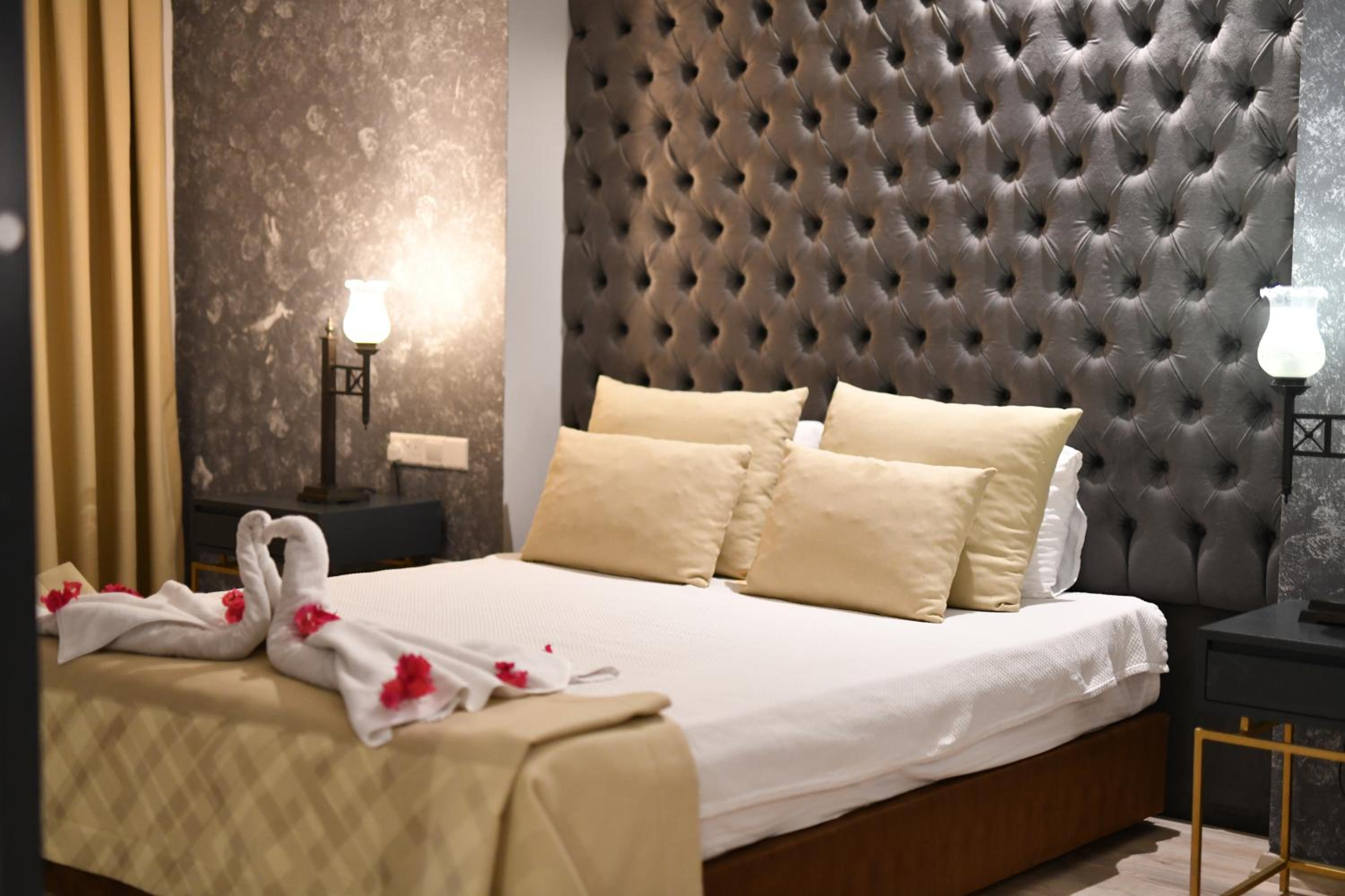 King Suite with Spa Bath