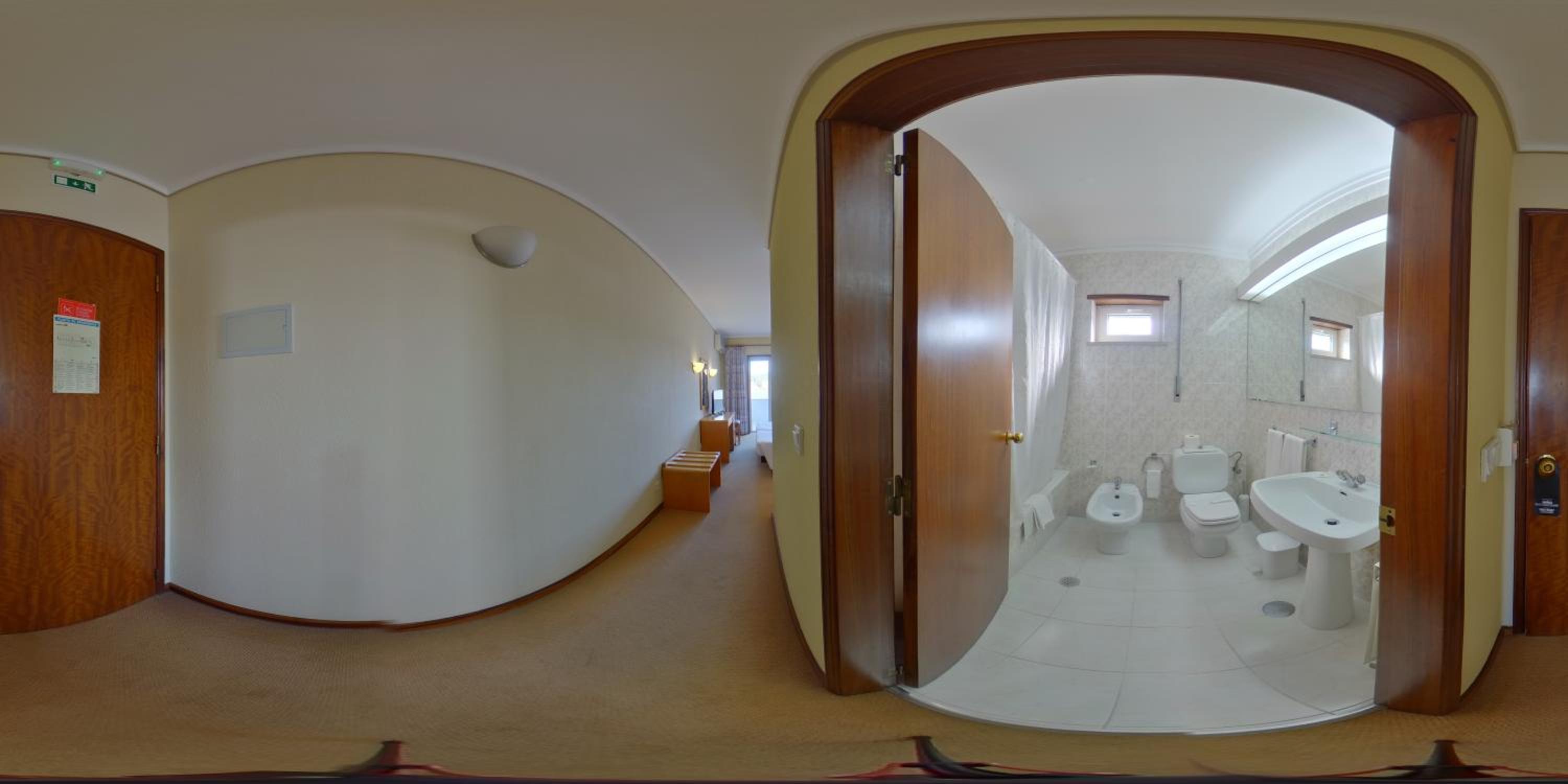 Double Or Twin Room With Countryside View photo 3