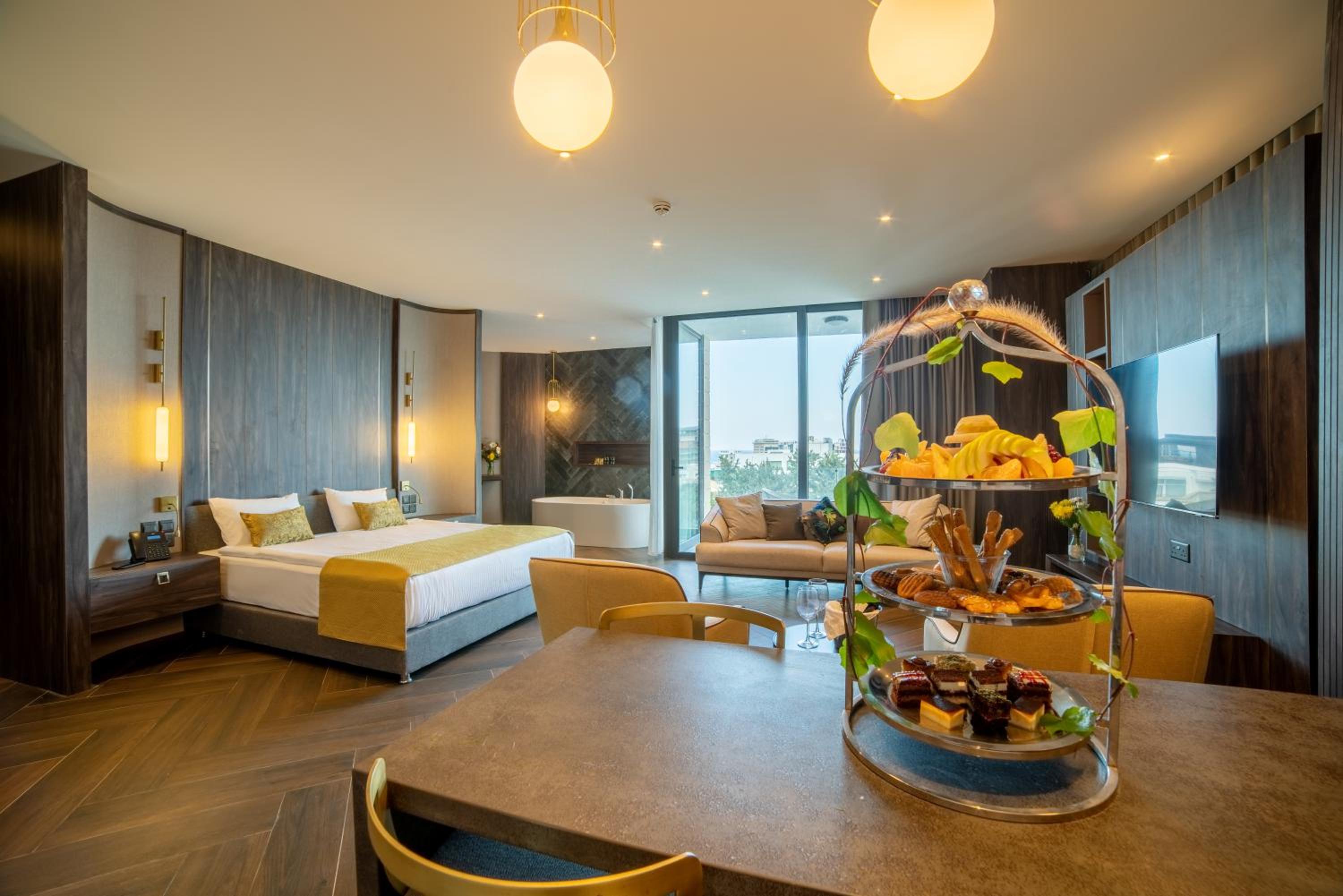 Queen Suite - Annex