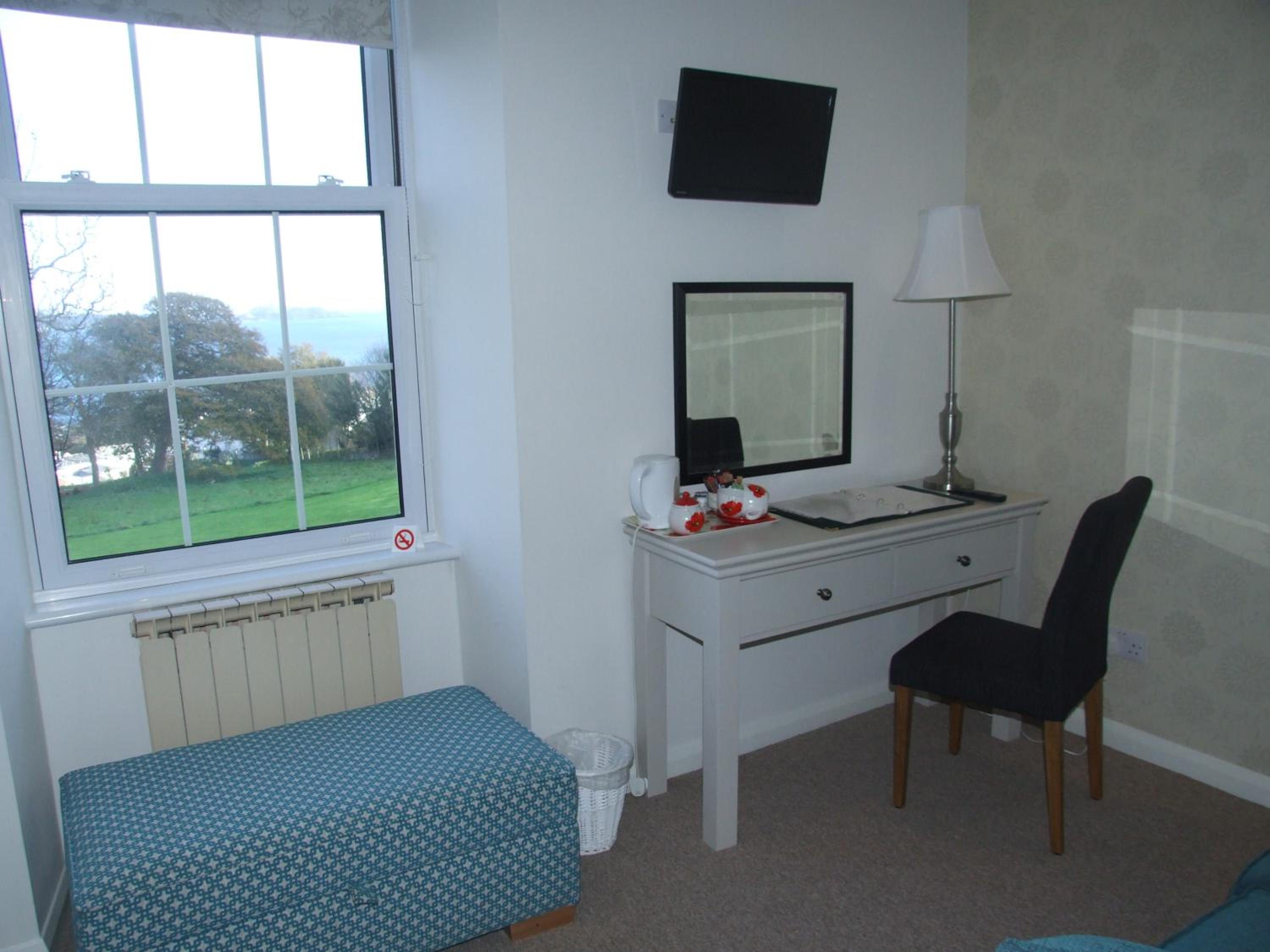 Deluxe Suite with Sea View
