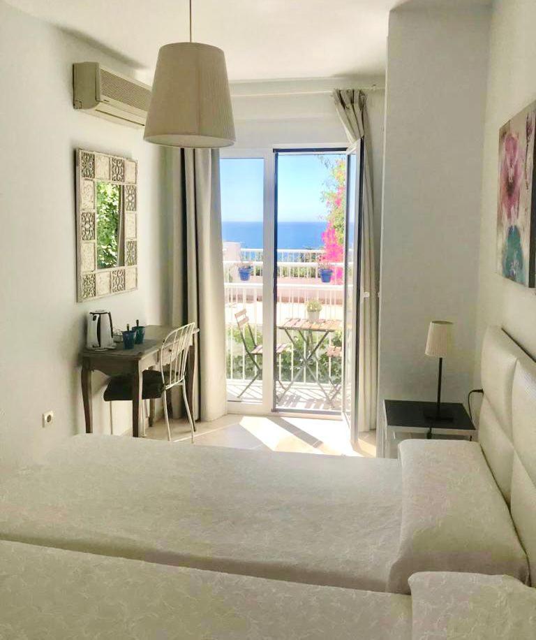 Habitación Doble con Vista al Mar