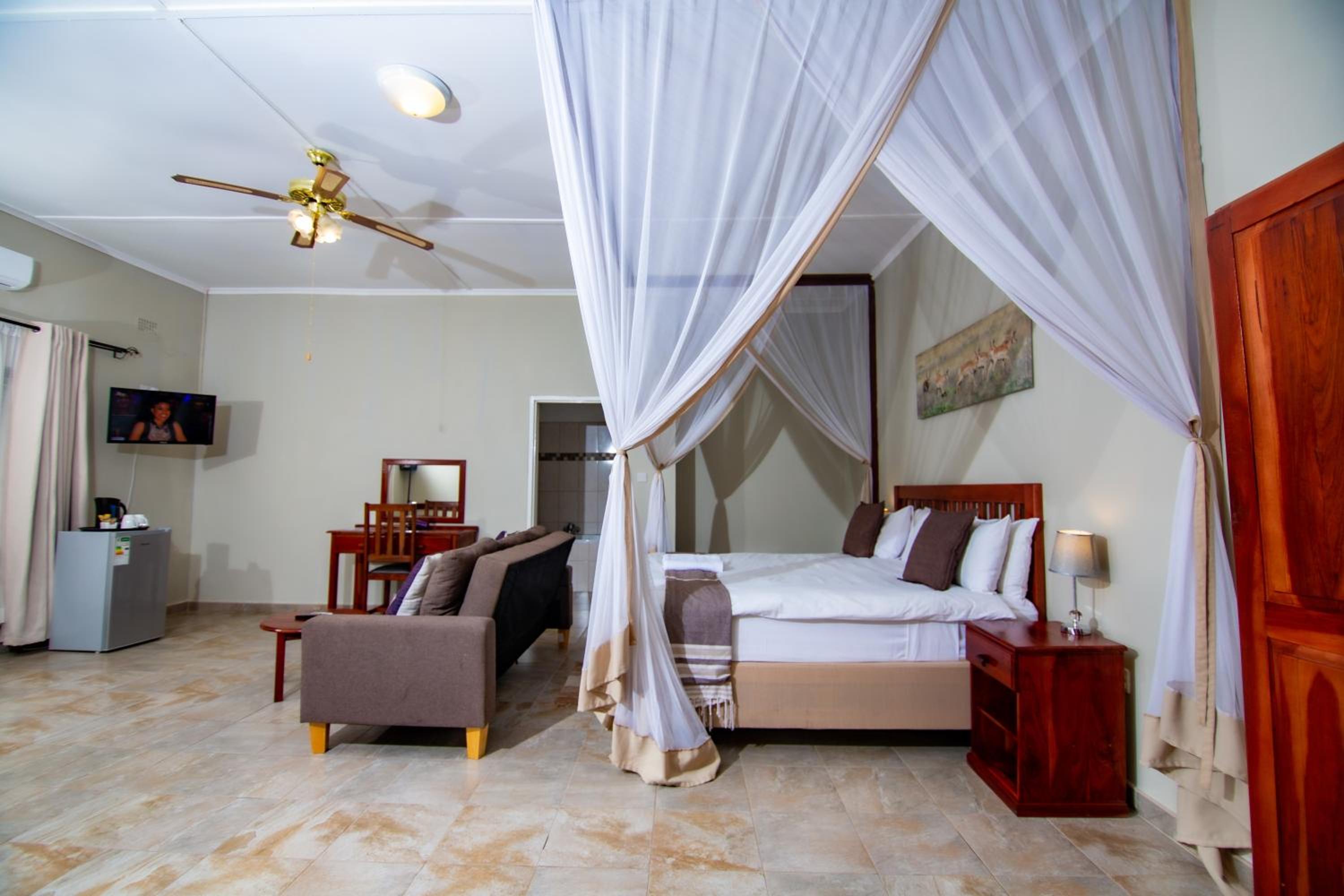 Deluxe King Suite