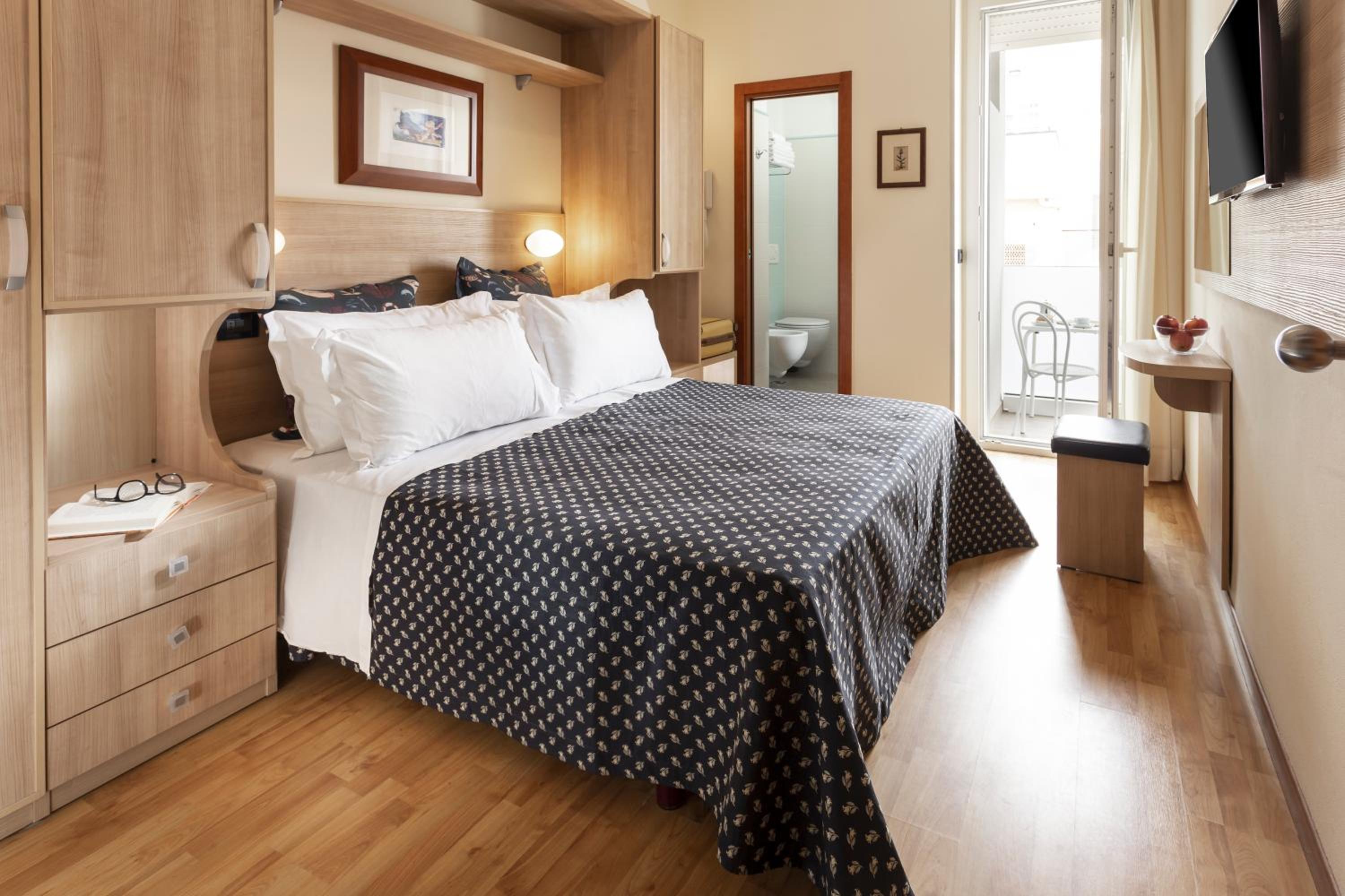Double Room - Photo 1