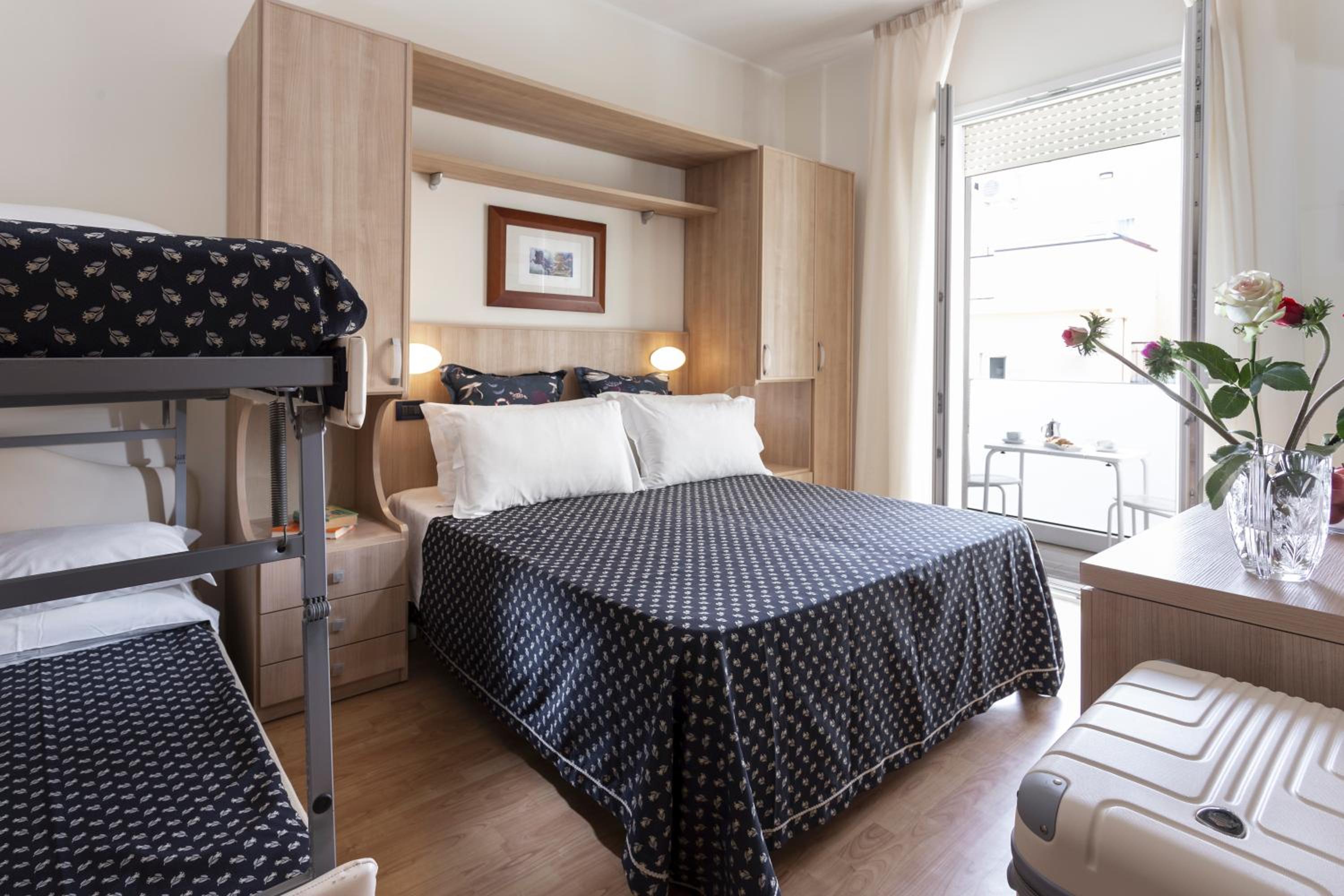 Quadruple Room - Photo 1