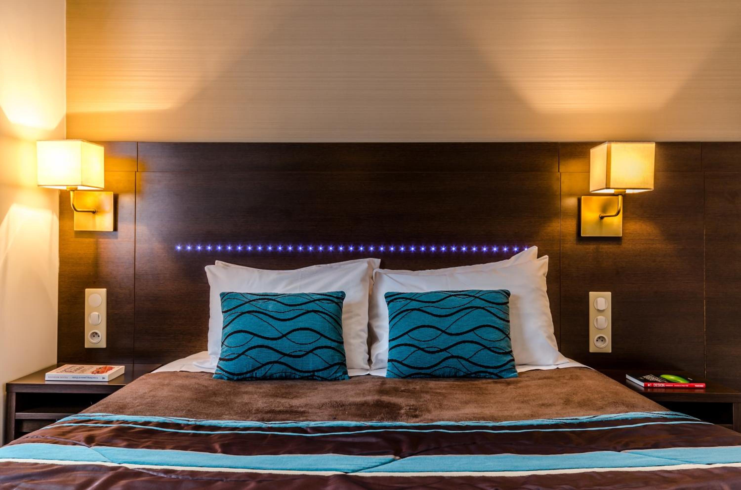 Standard Double Room - Photo 6