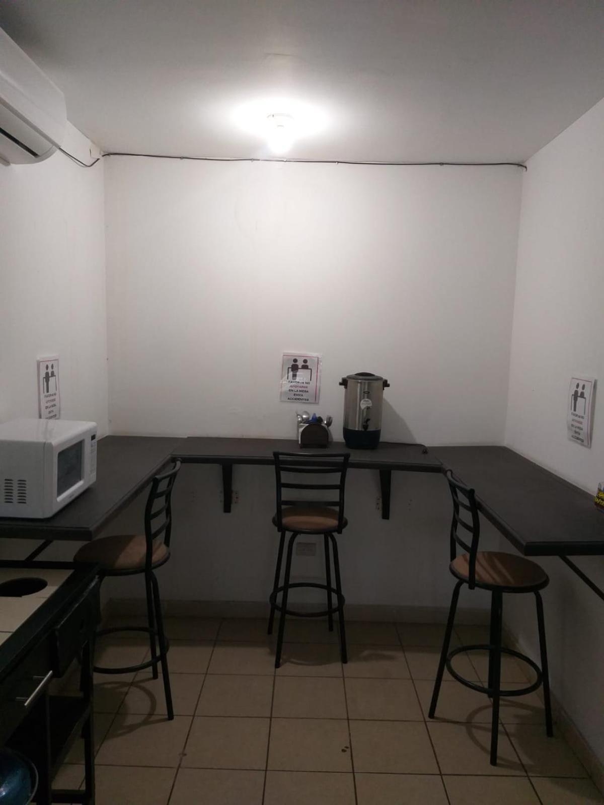 Double Room - Photo 9