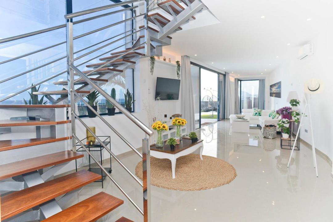 Villa de Tres Habitaciones
