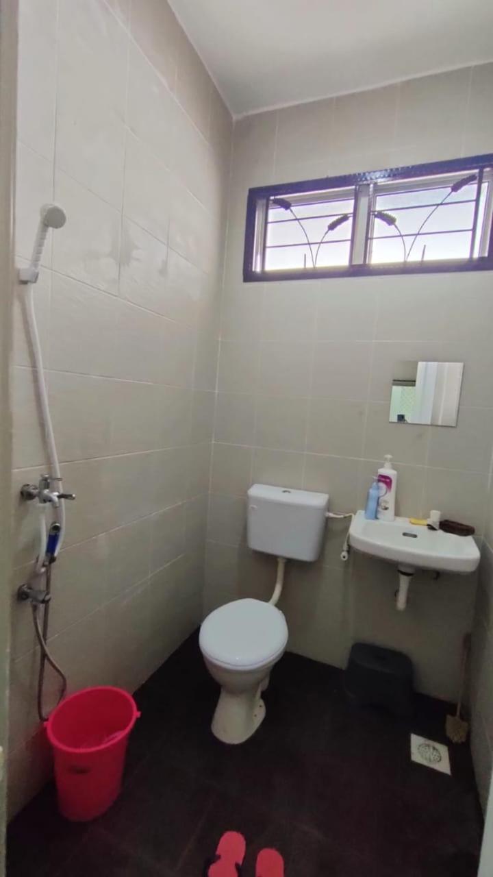Three-Bedroom House photo 2