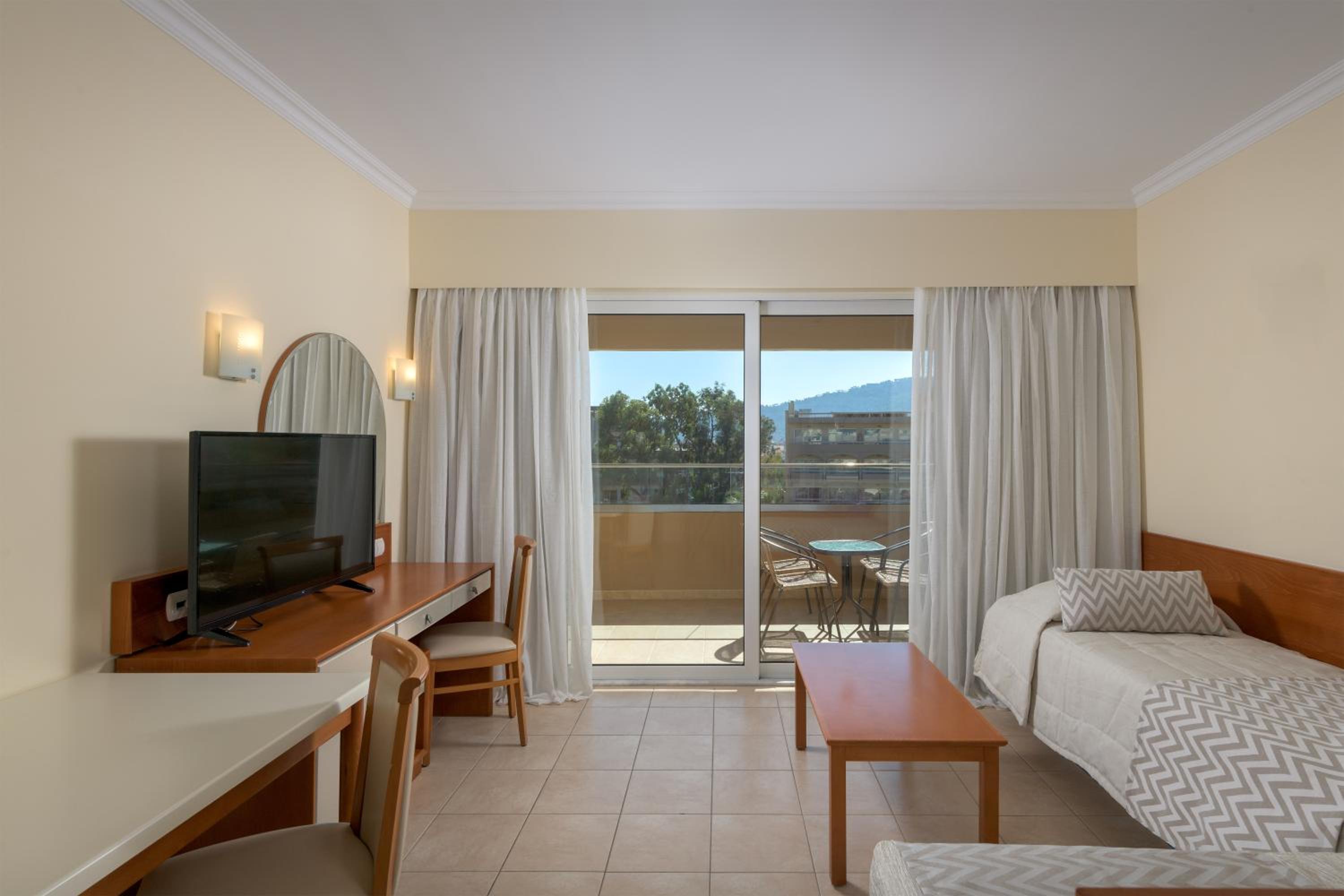 Apartment with Garden View (4 Adults)