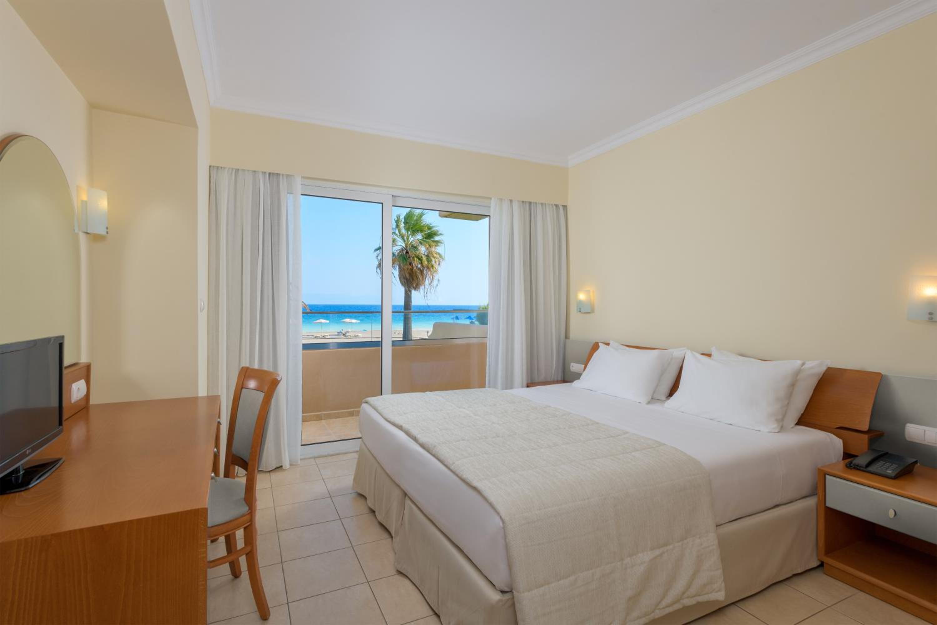 Apartment With Sea View (4 Adults)