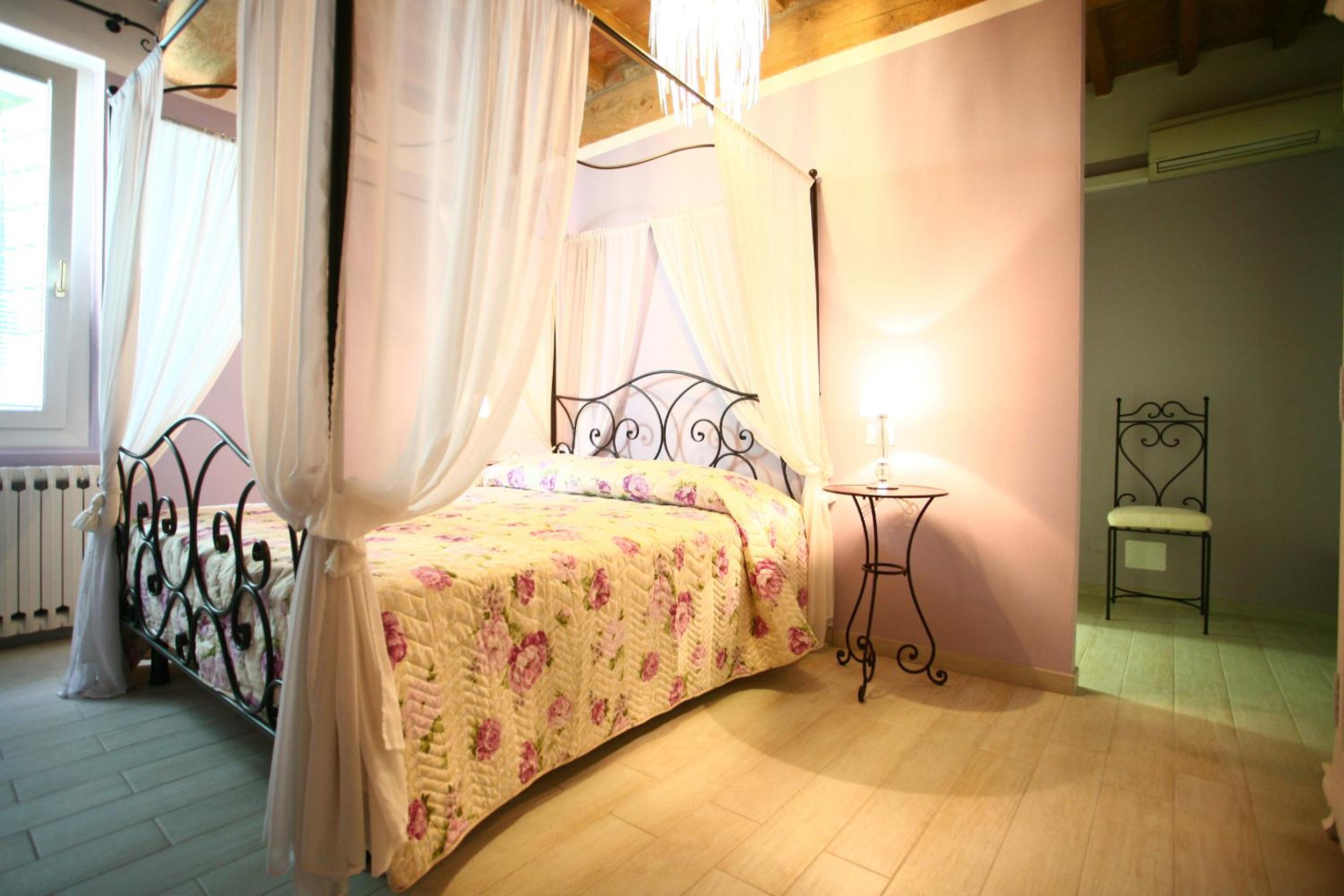 Double Room with Private Bathroom photo 1