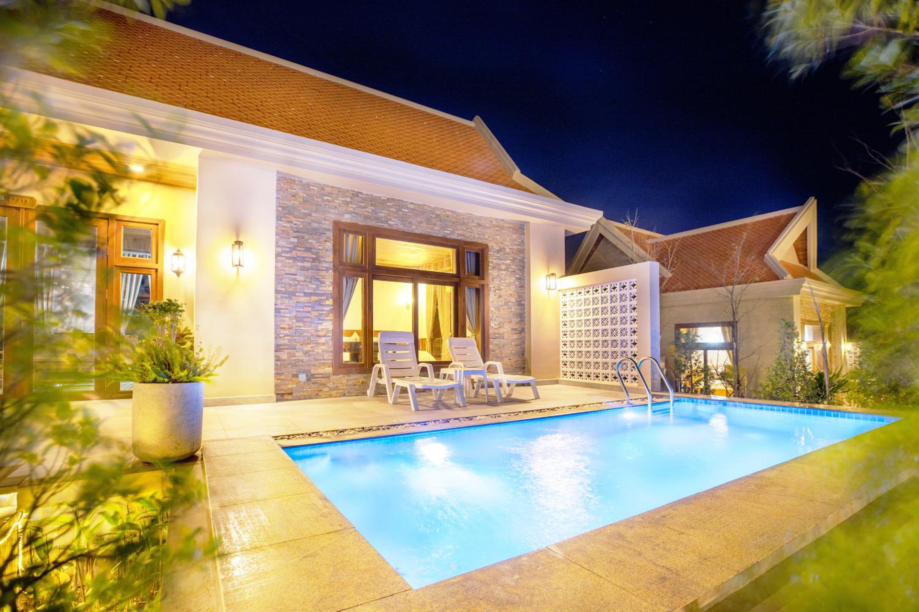 Junior Suite with Private Pool