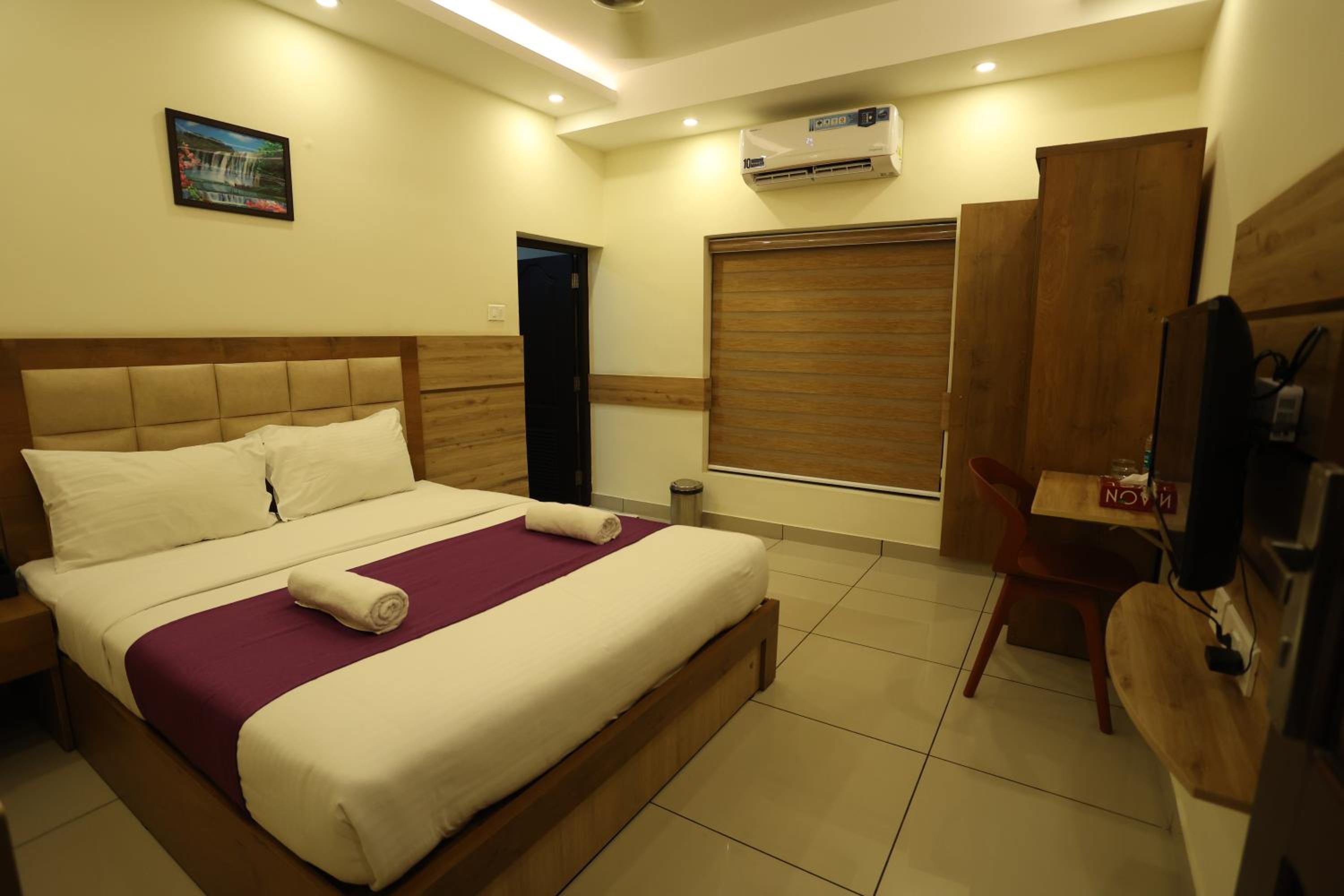 Deluxe Double Room - Photo 1
